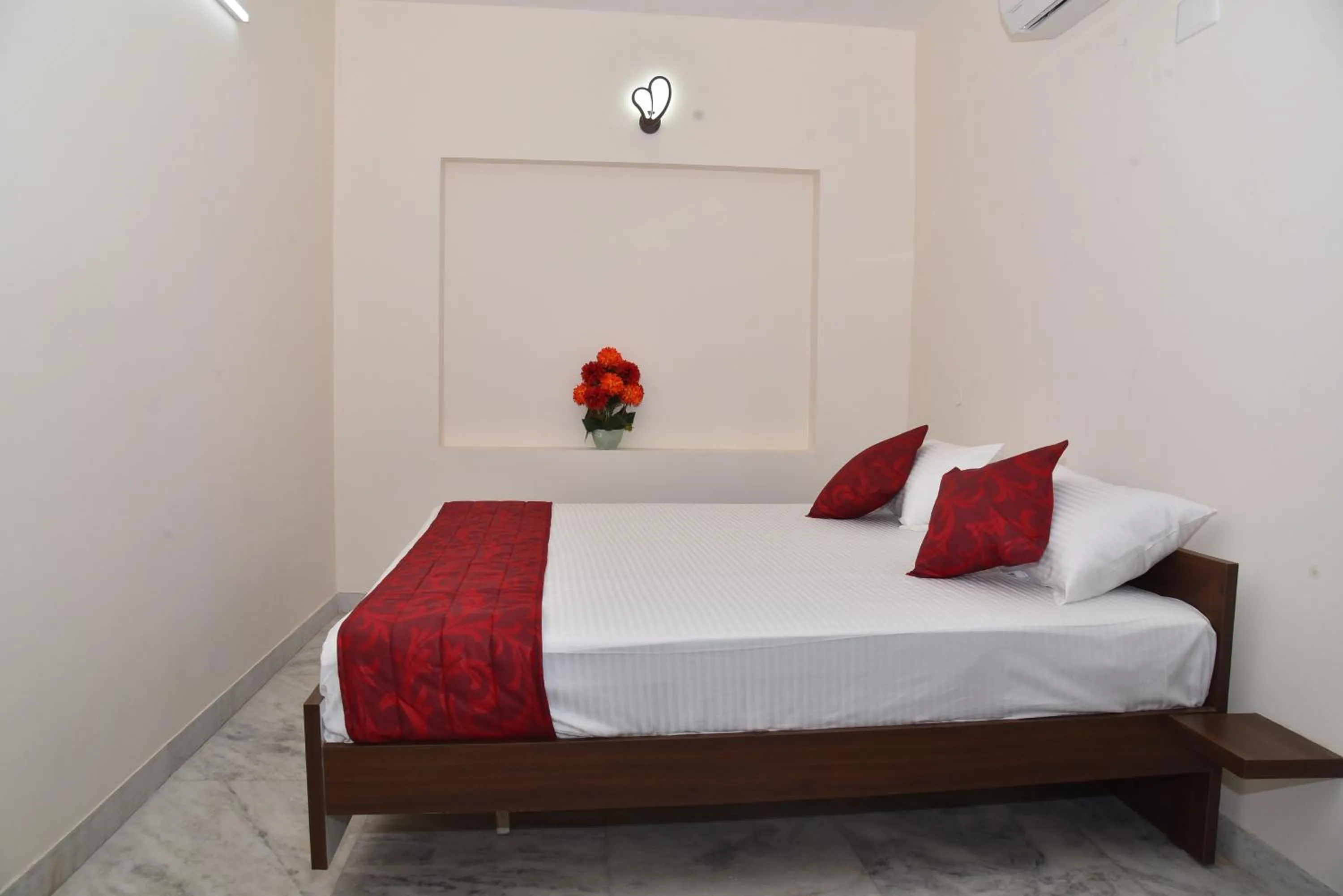 Bed in Home Stay @ Kommiya Inn