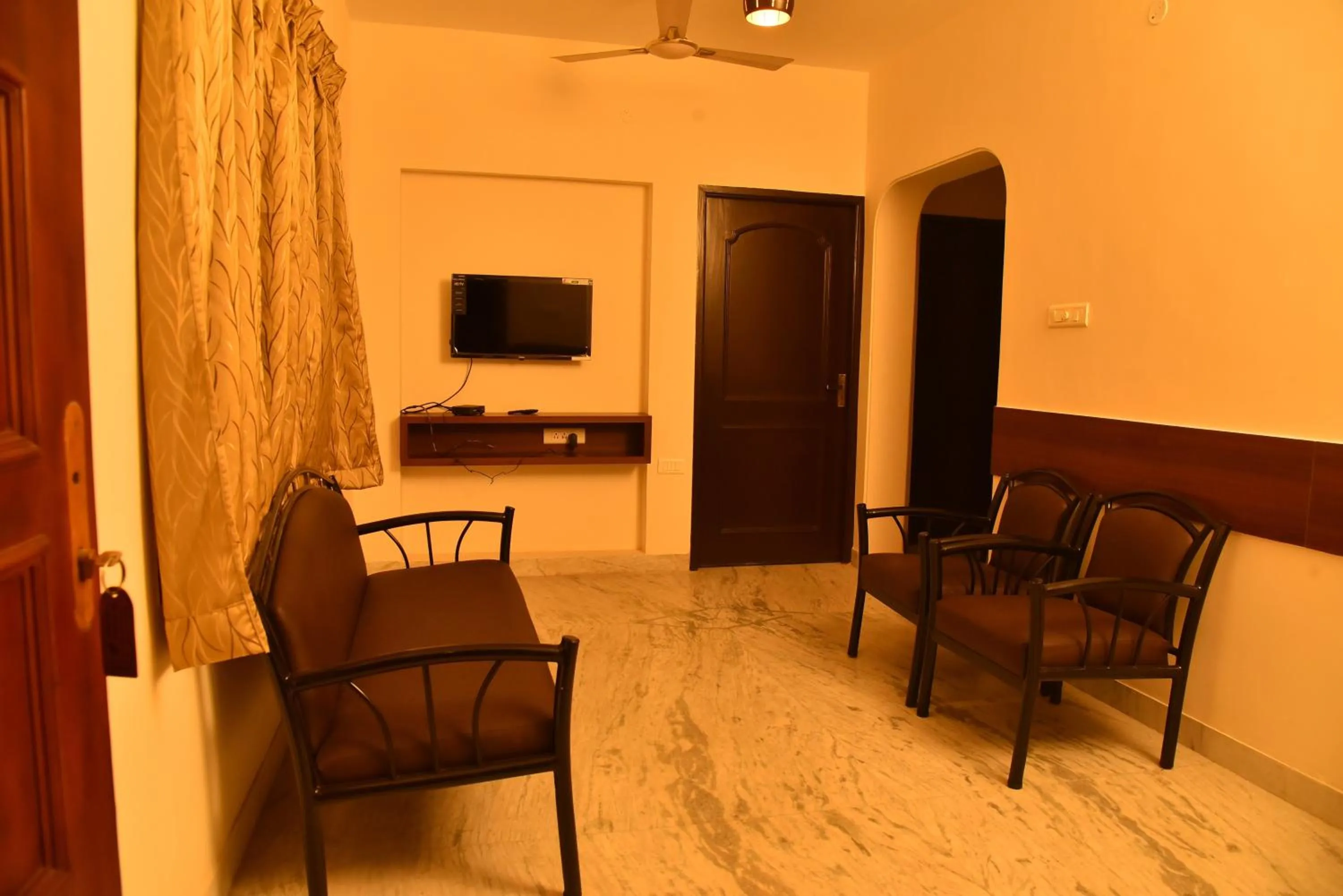 TV and multimedia in Home Stay @ Kommiya Inn