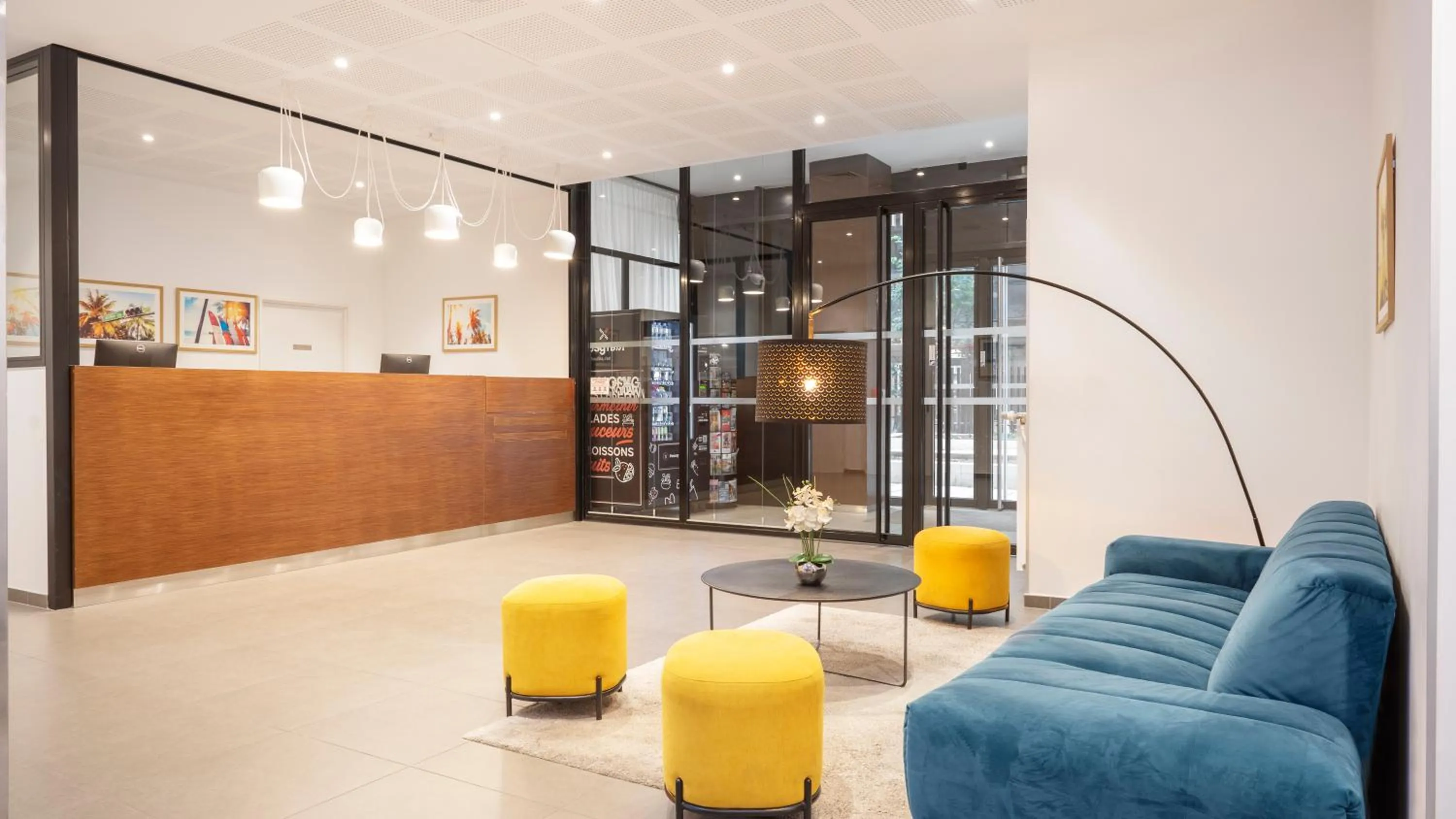 Lobby or reception in Séjours & Affaires Paris Bagnolet