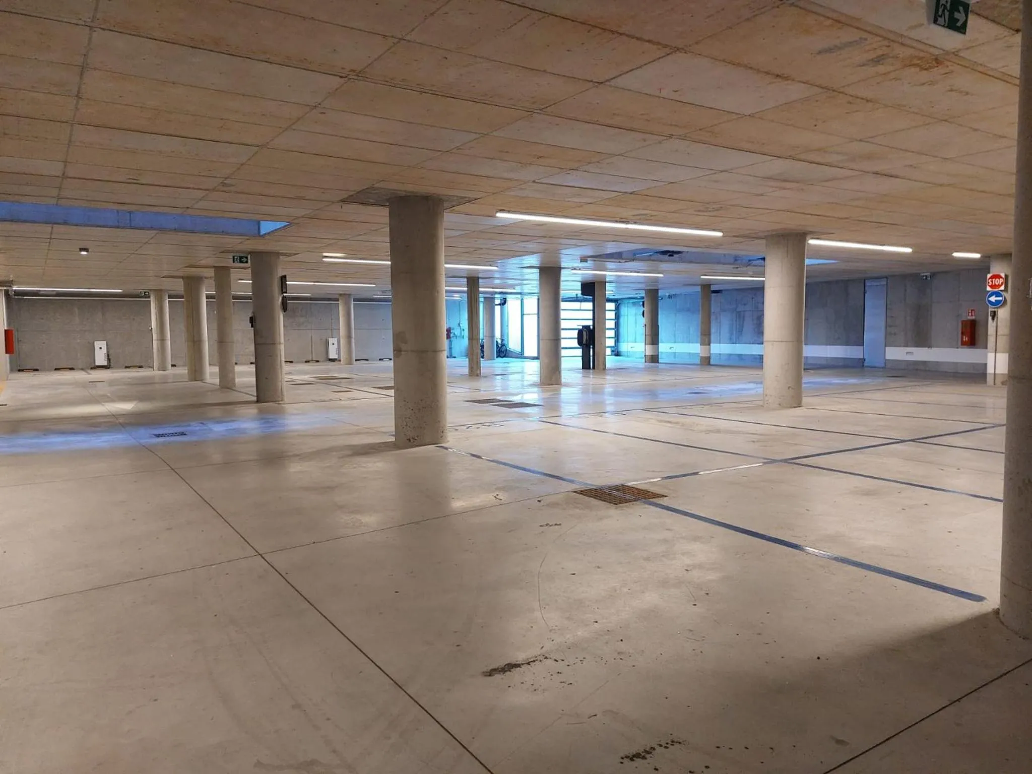 Parking in Life Hotel