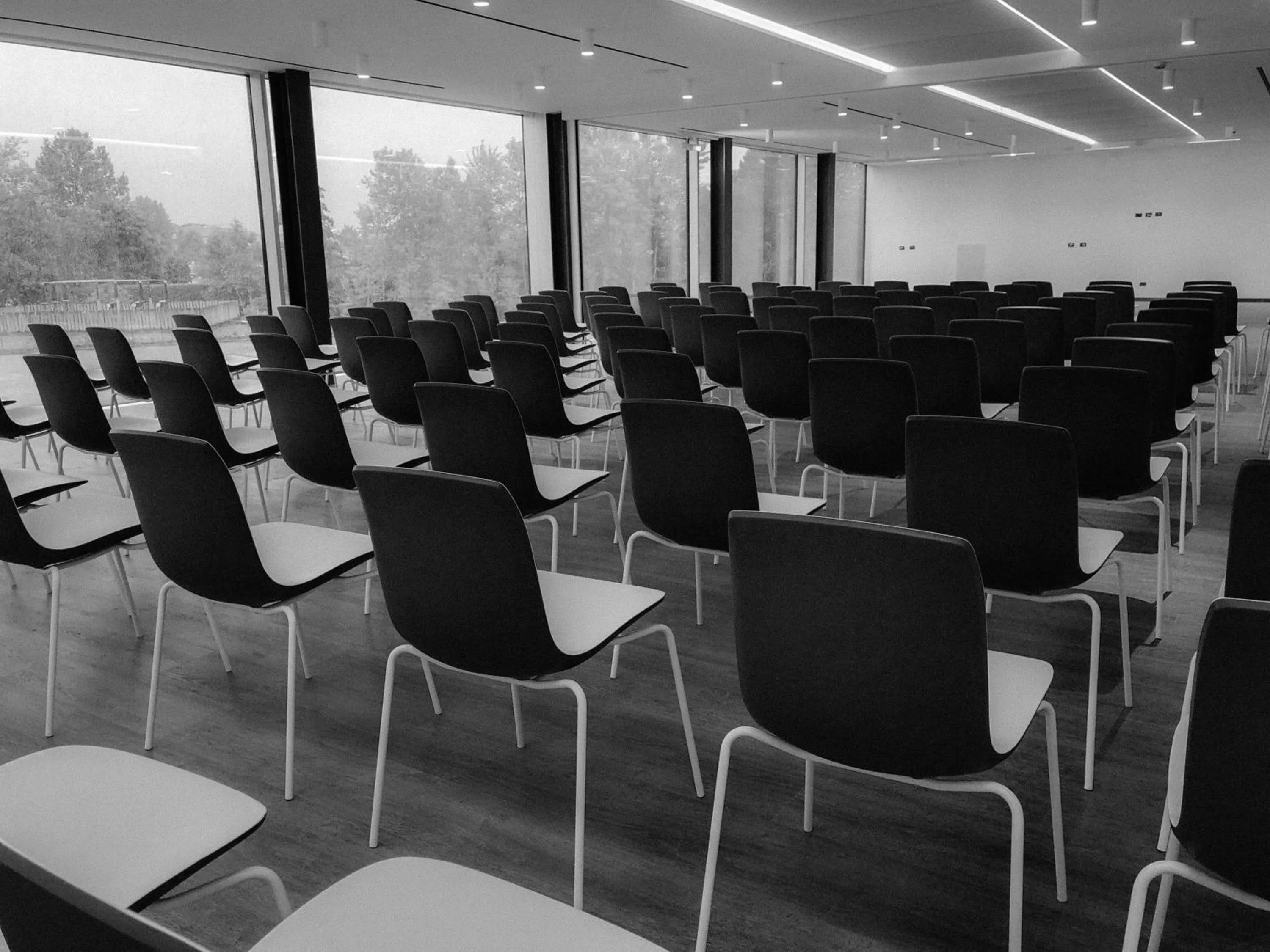 Business facilities in Life Hotel