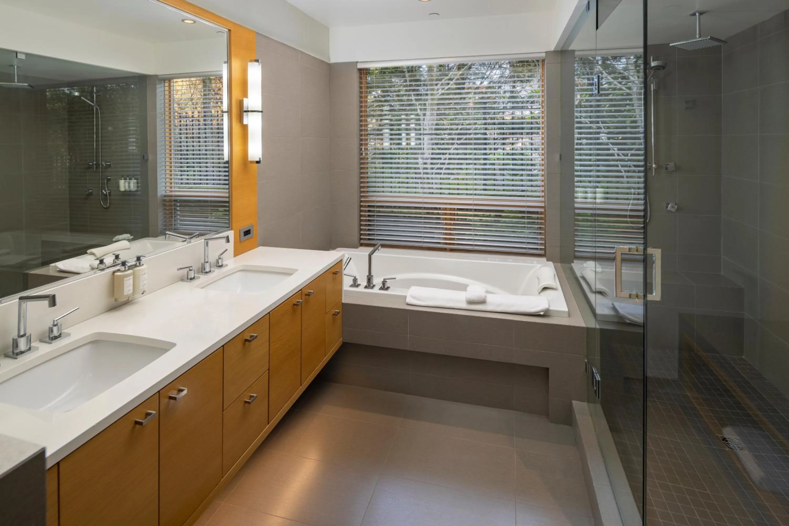 Bathroom in Brentwood Bay Resort & Spa