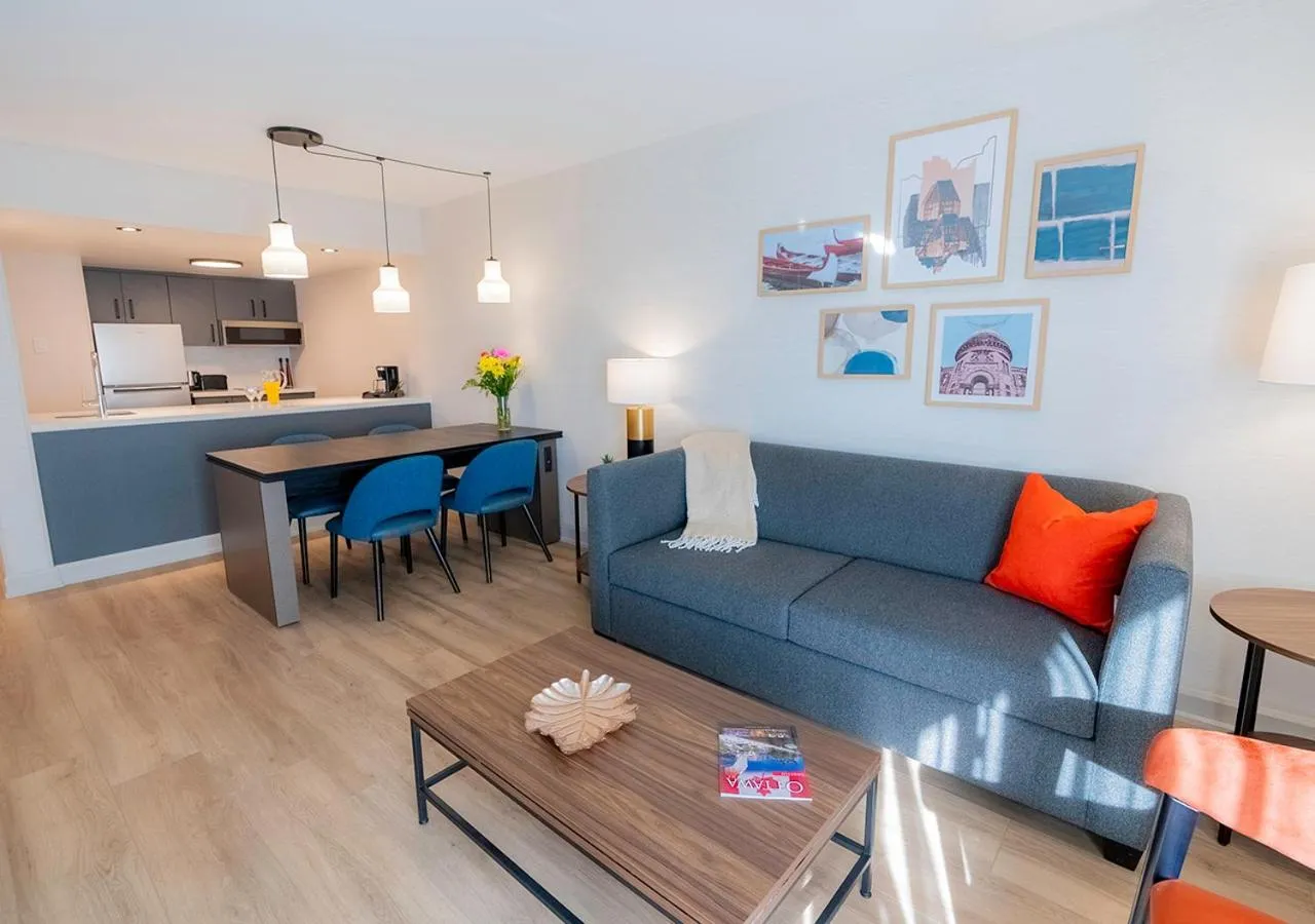 Living room in Les Suites Hotel Ottawa