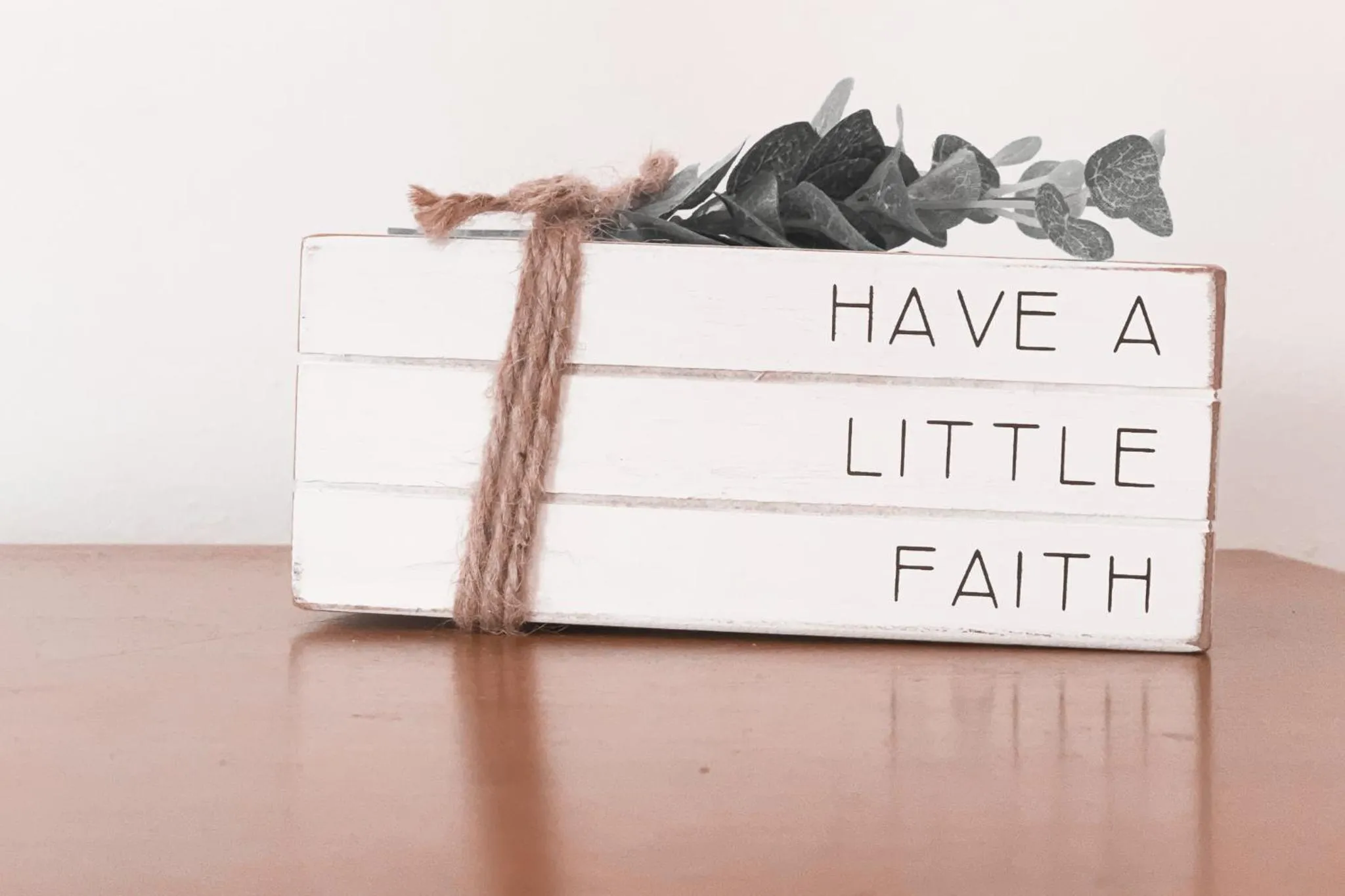 The Pub- 8BR Free Parking, Minutes From Falls & Casino