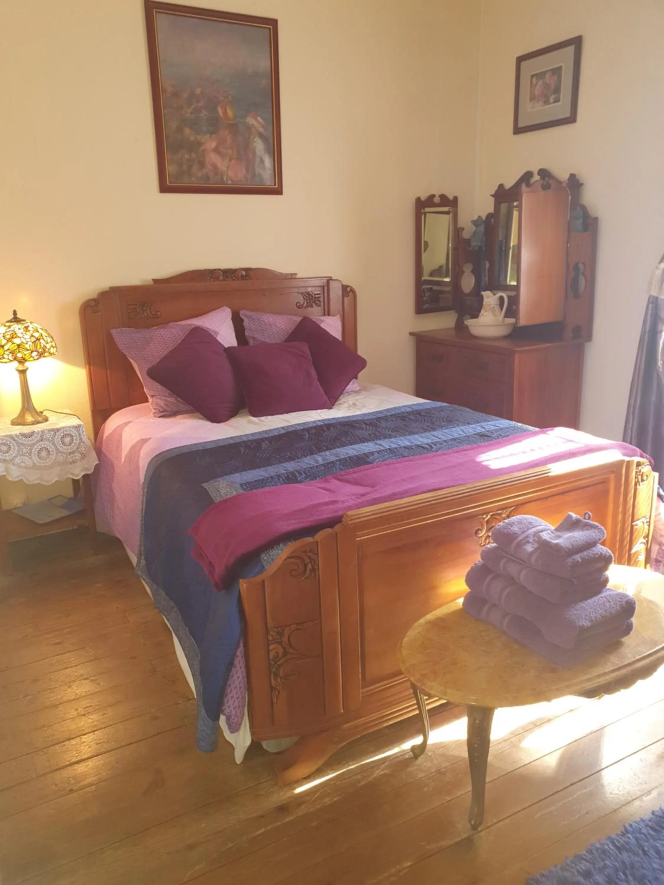 Photo of the whole room, Bed in Sunset House Chambres de Hotes