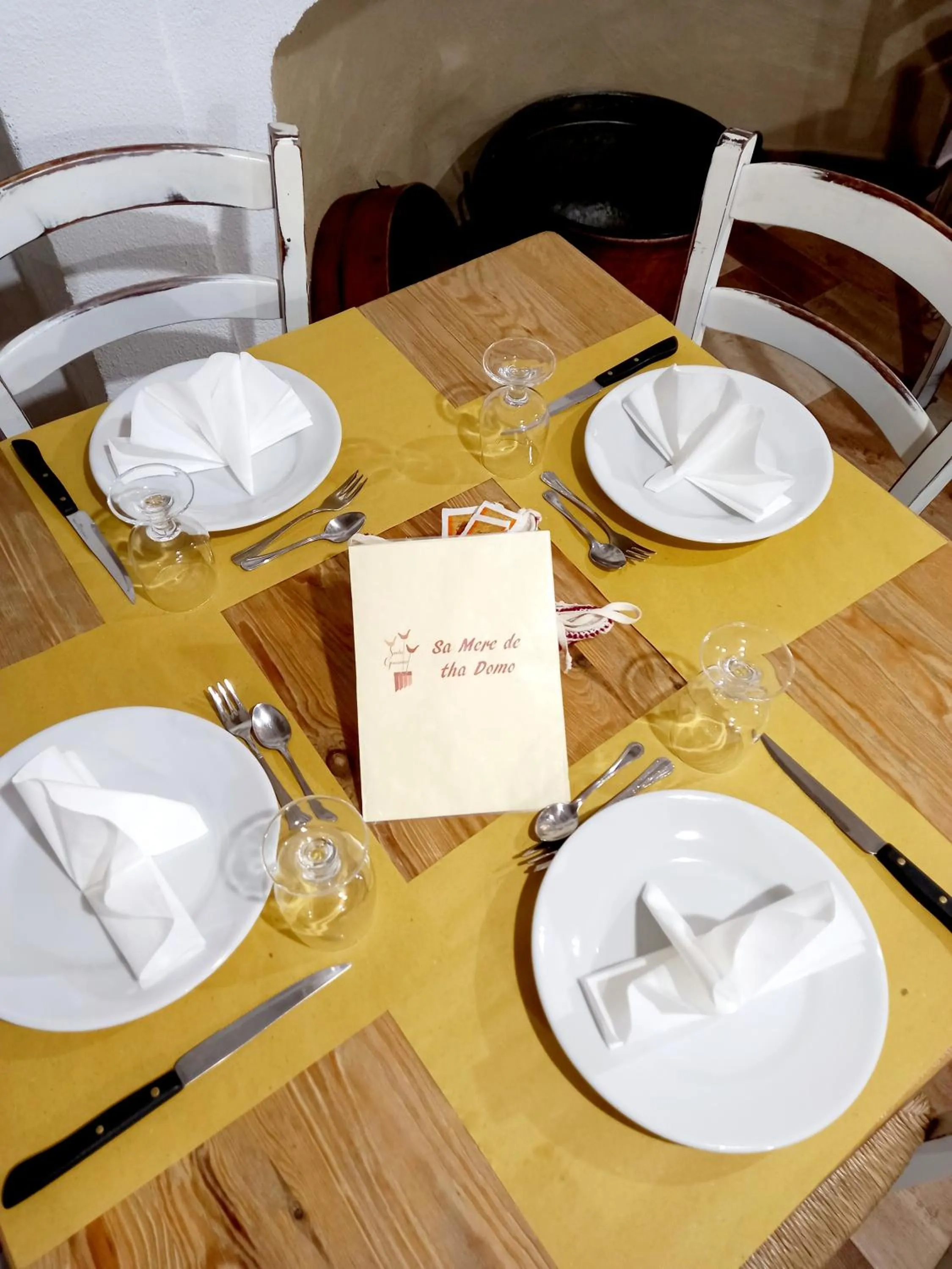 B&B Santu Giuvanni "Un tuffo nel passato Fonnese"