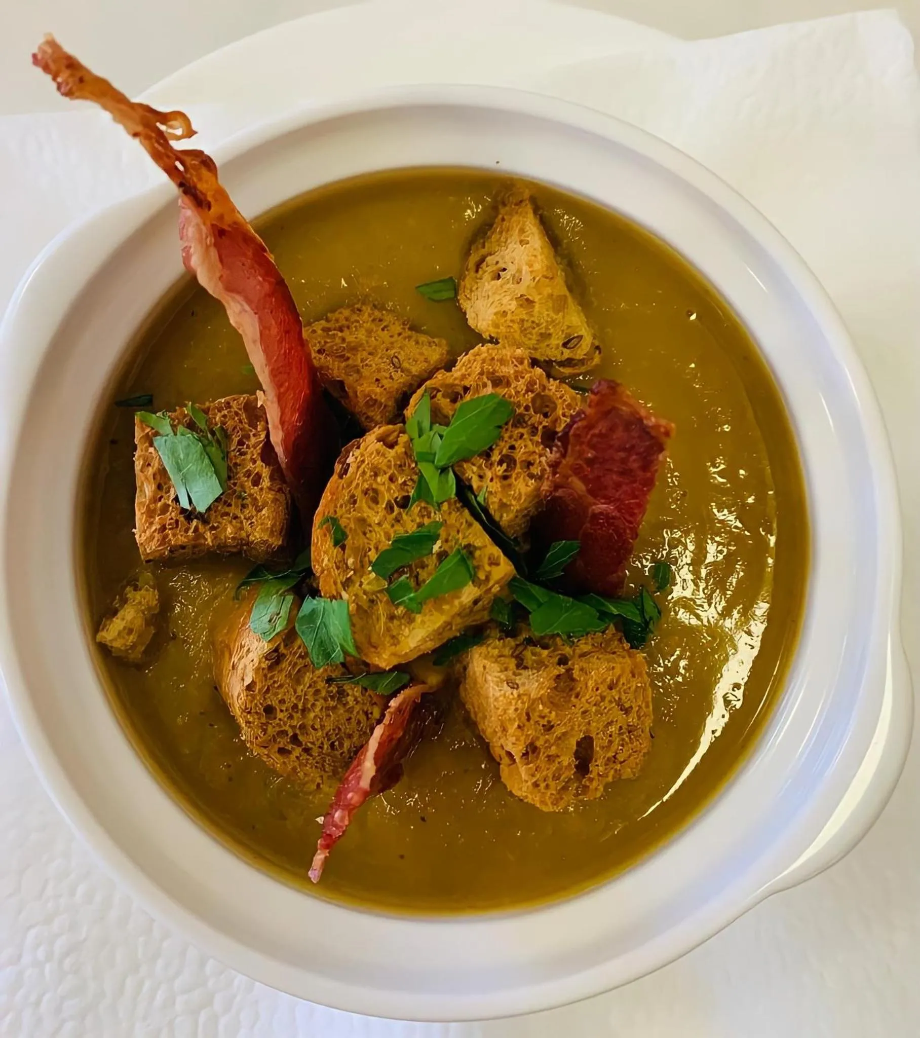 Food in AVE MEDICA Apartments & SPA