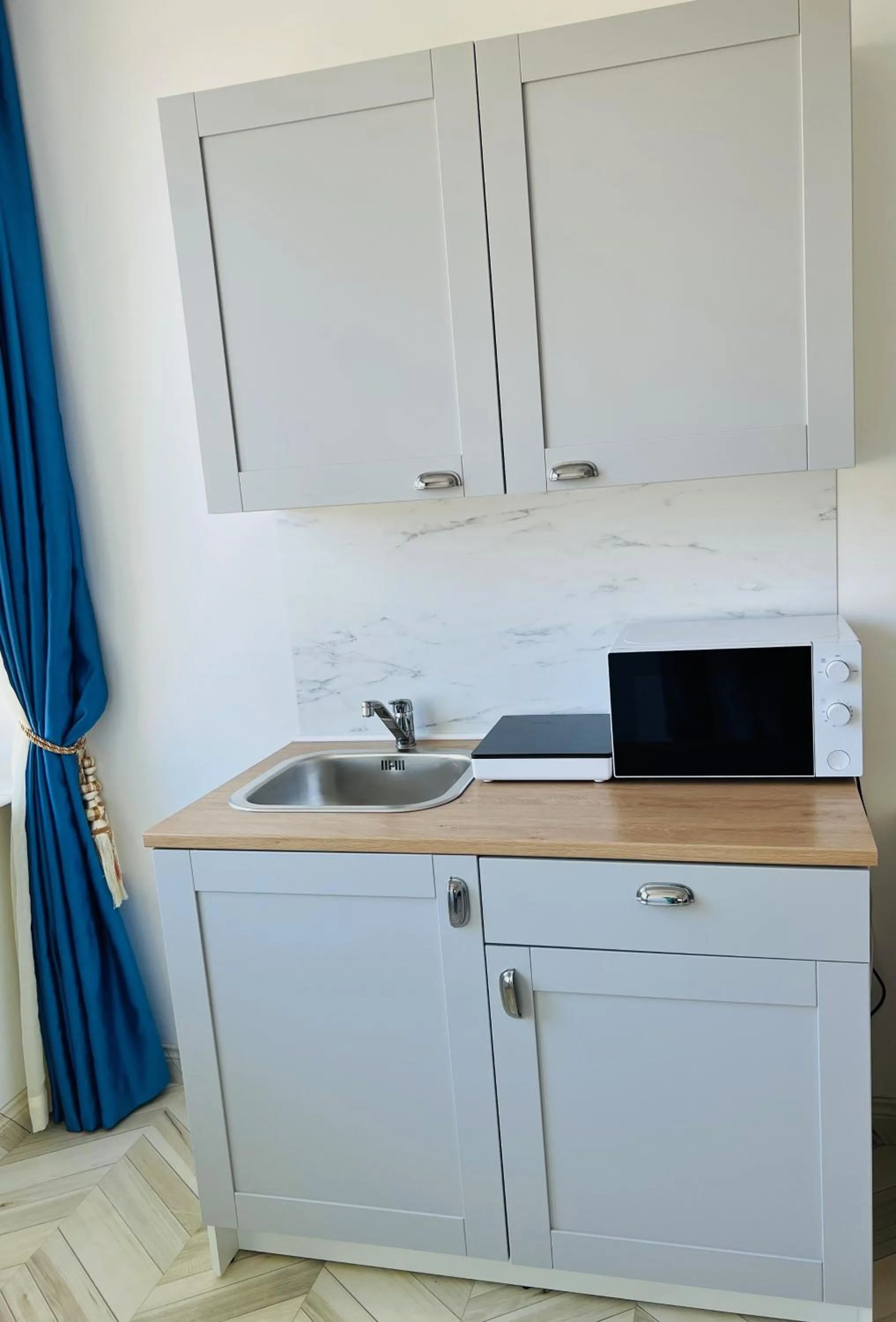 Kitchen or kitchenette in AVE MEDICA Apartments & SPA