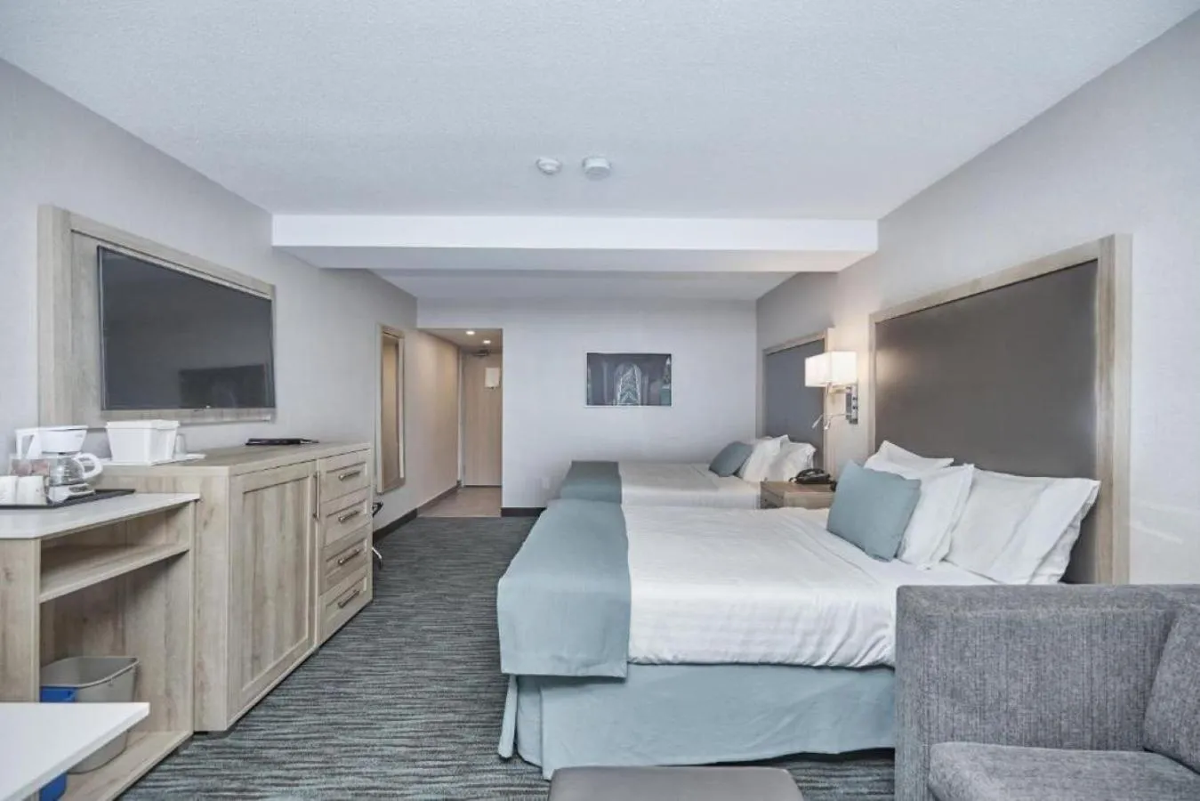 Photo of the whole room, Bed in Vittoria Hotel & Suites