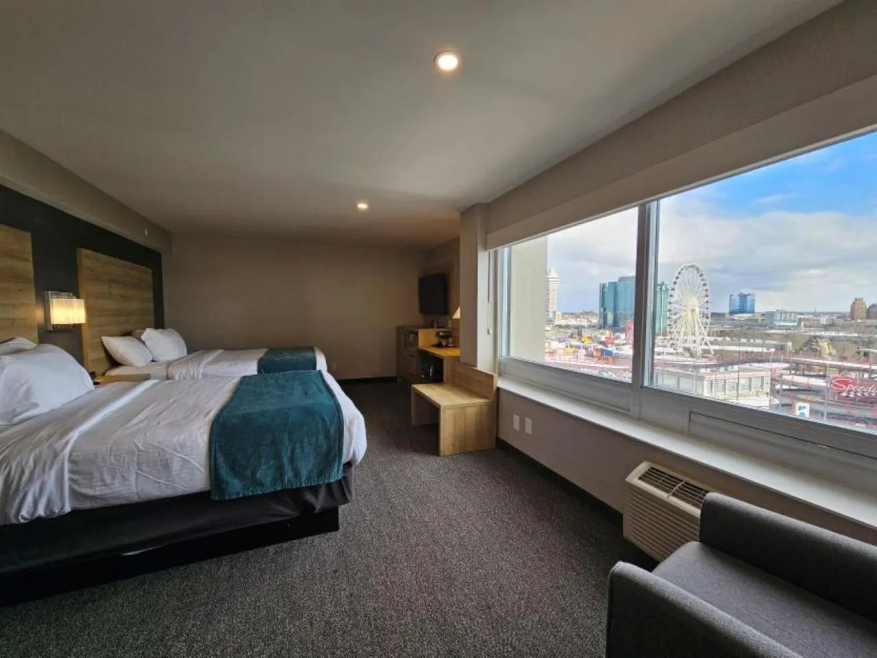 Photo of the whole room, Bed in Vittoria Hotel & Suites