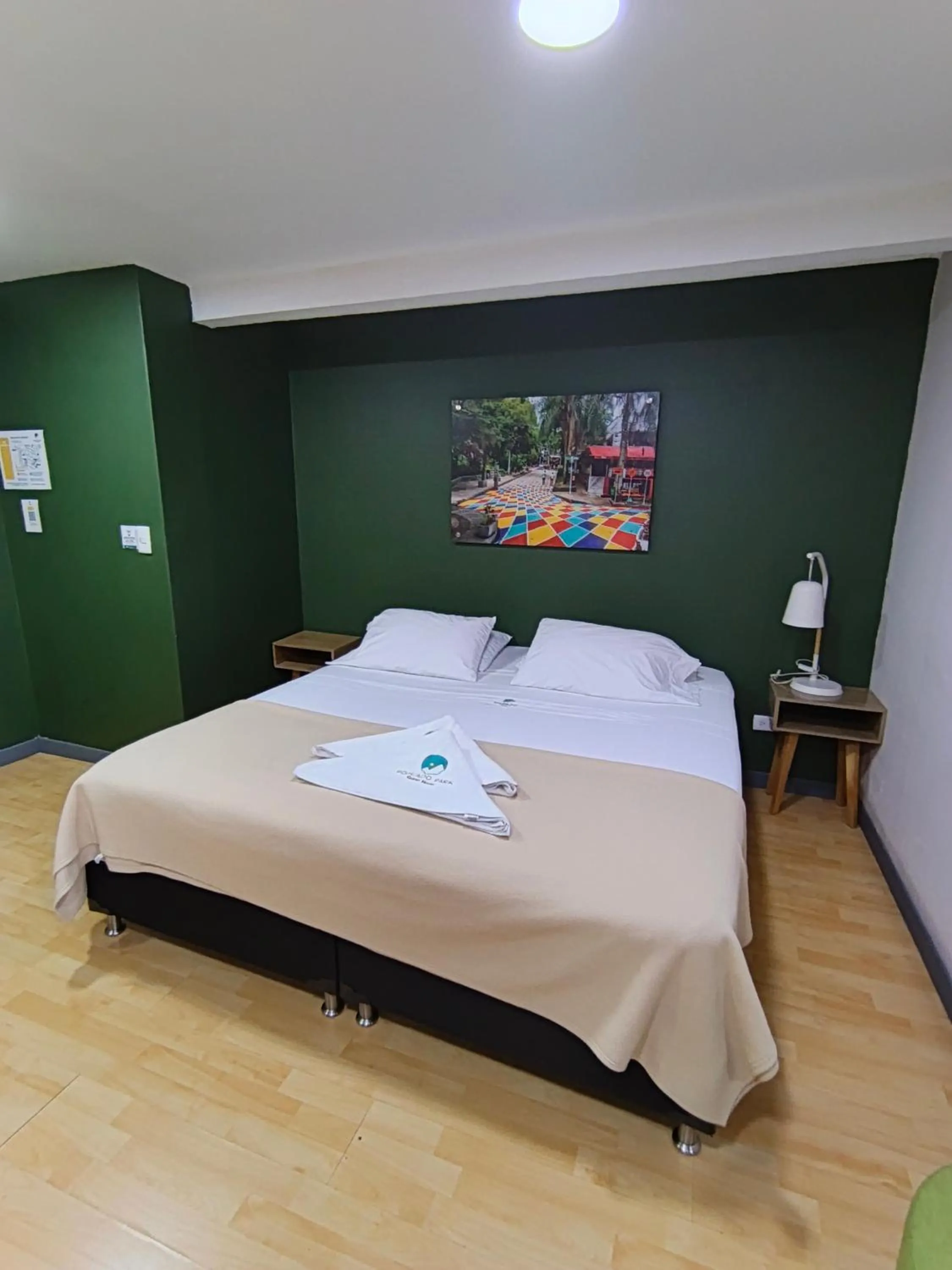 Bedroom, Bed in Poblado Park Guest House