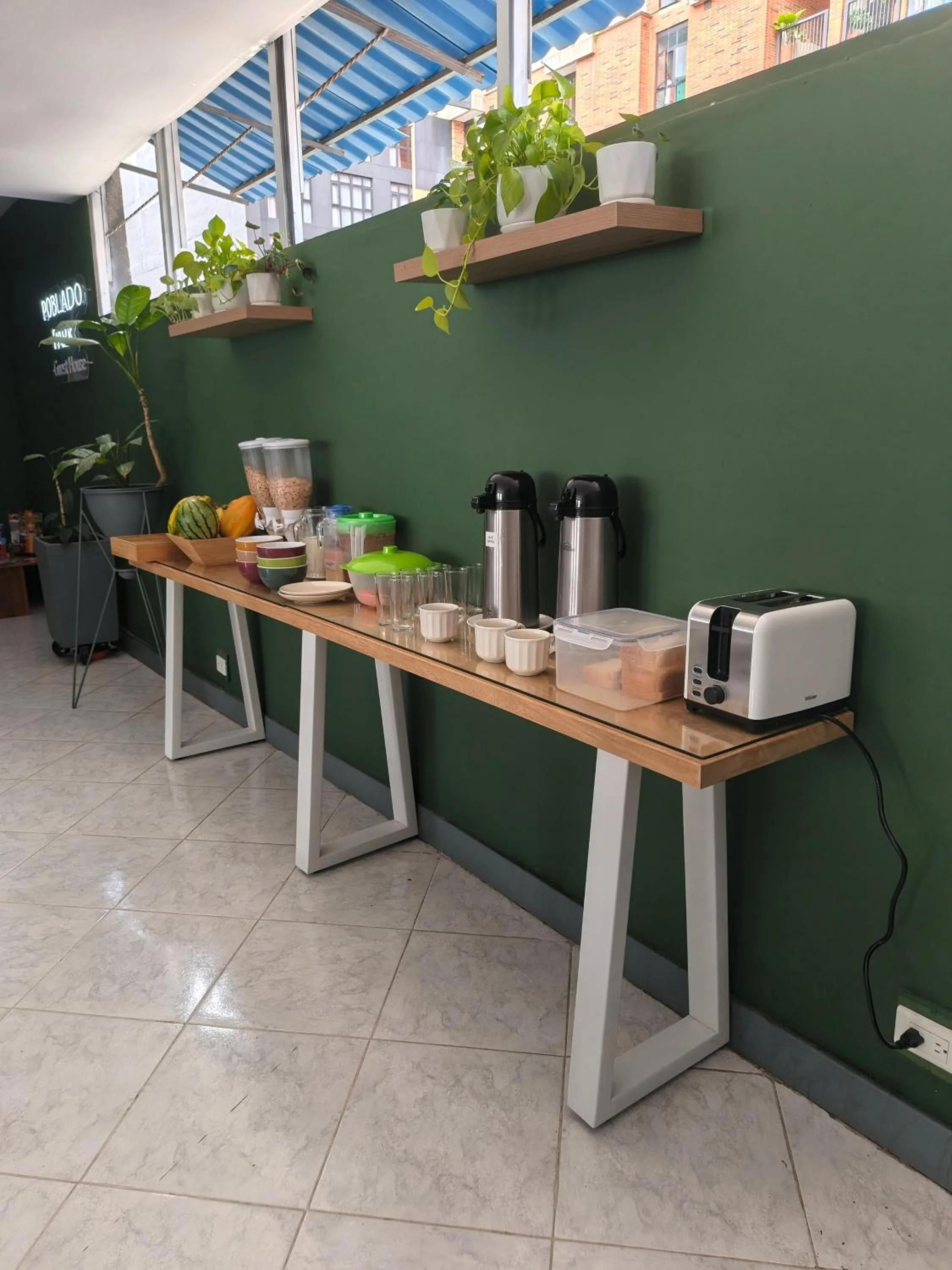 Buffet breakfast in Poblado Park Guest House