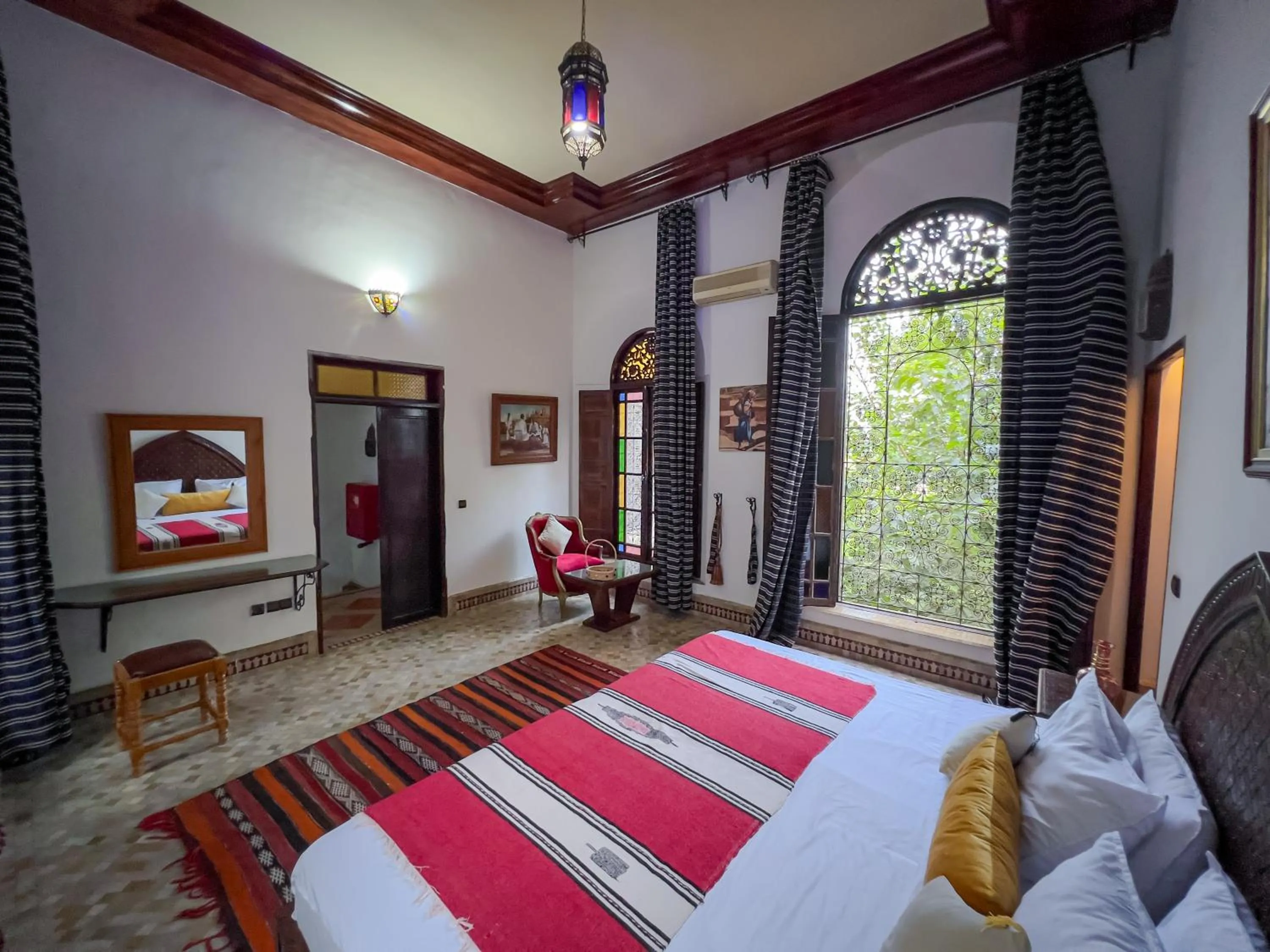Photo of the whole room, Bed in Riad Pacha Palace