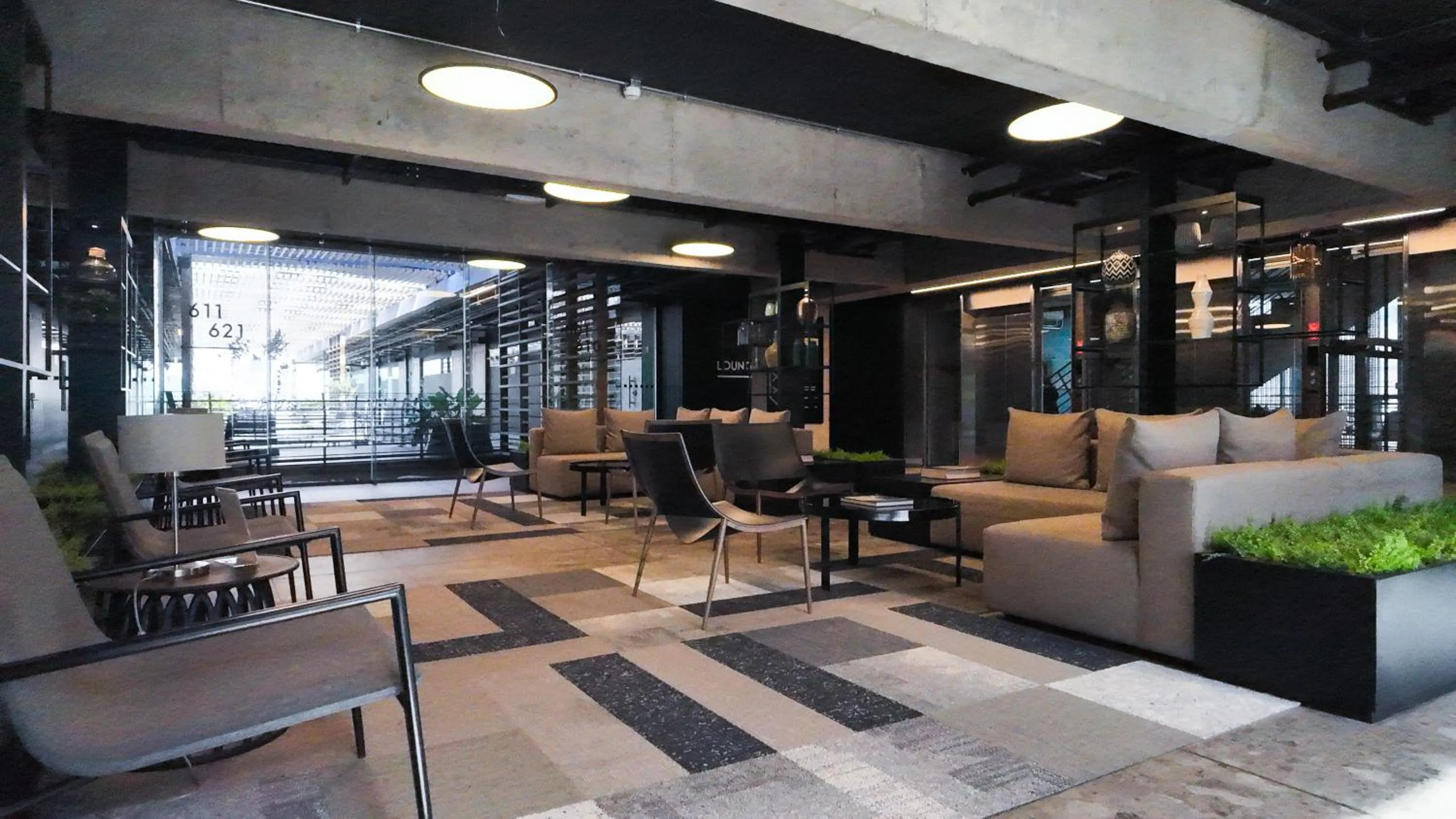 Seating area in Nucleo Mayor Apart
