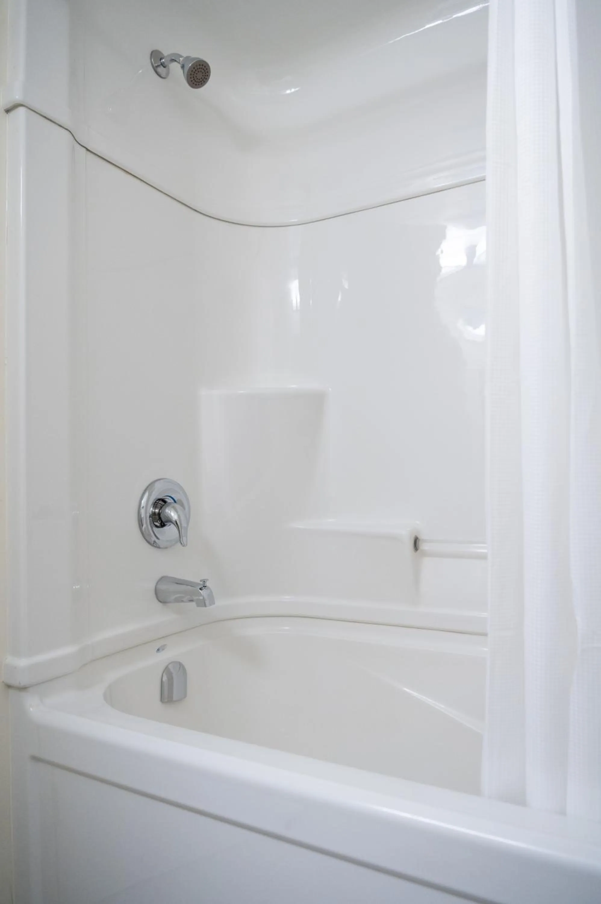 Bathroom in Diplomat Inn