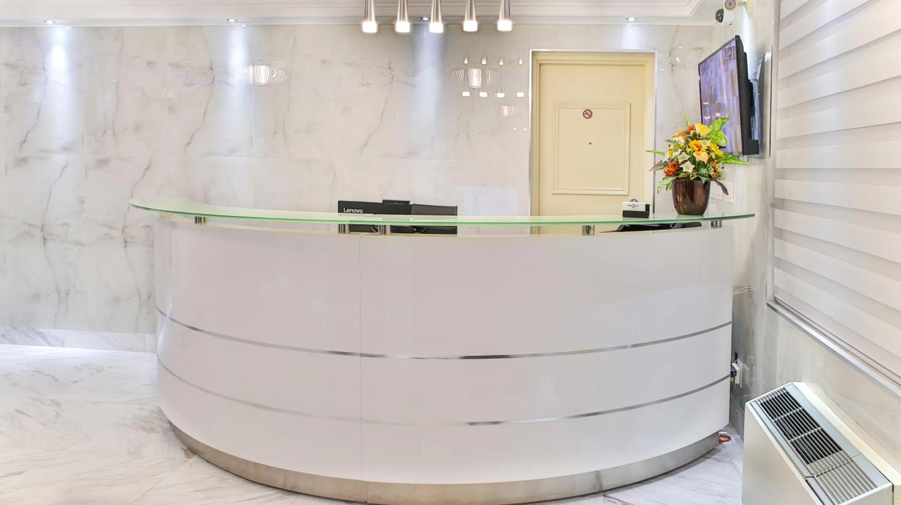 Lobby or reception in Diplomat Inn