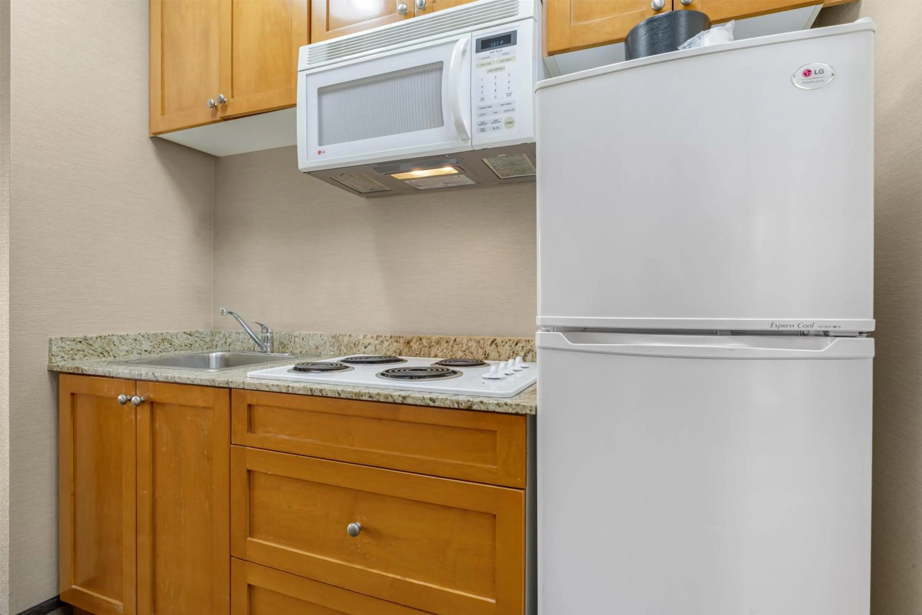 Bedroom in Best Western King George Inn & Suites