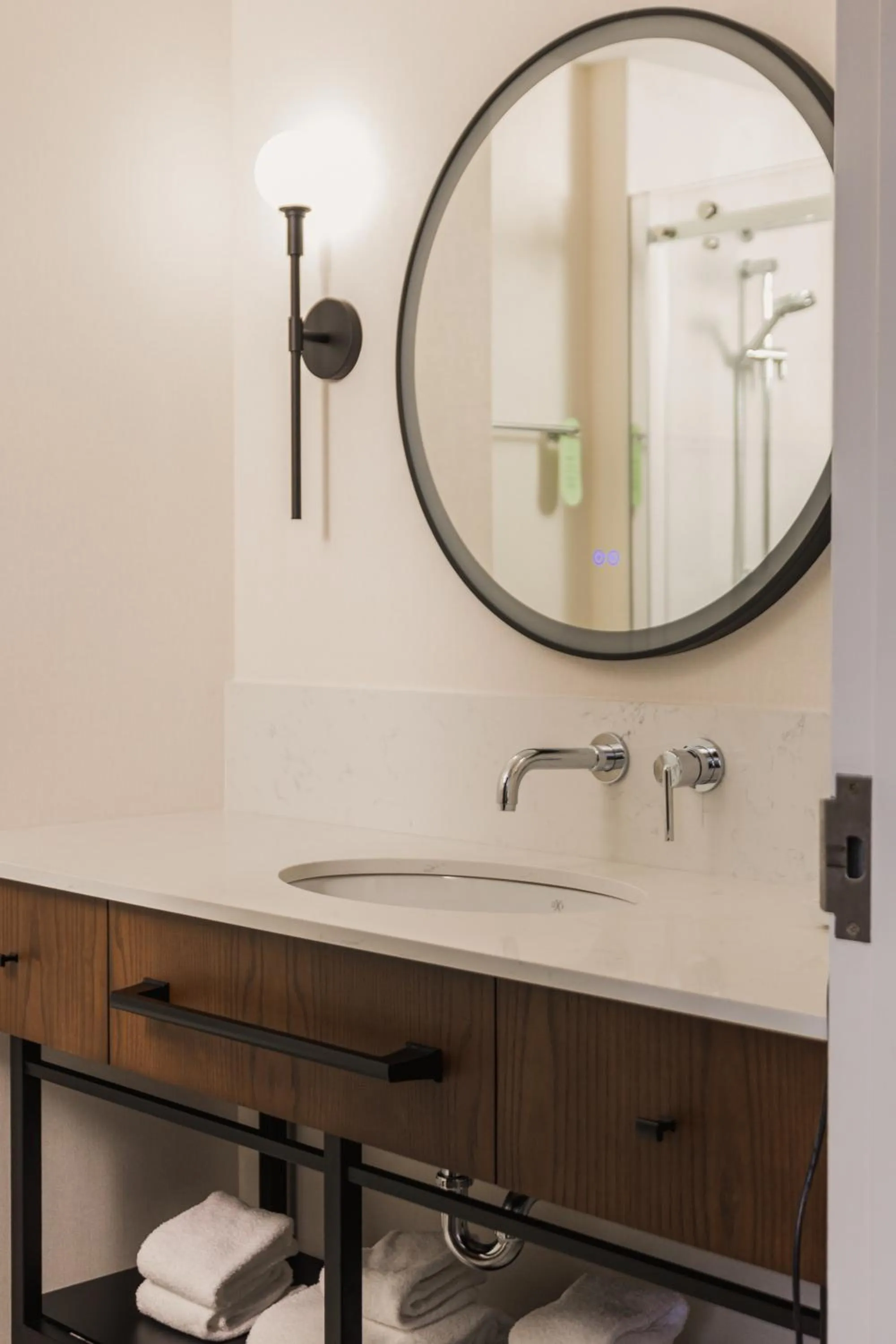 Bathroom in Hotel Chateau Laurier Québec