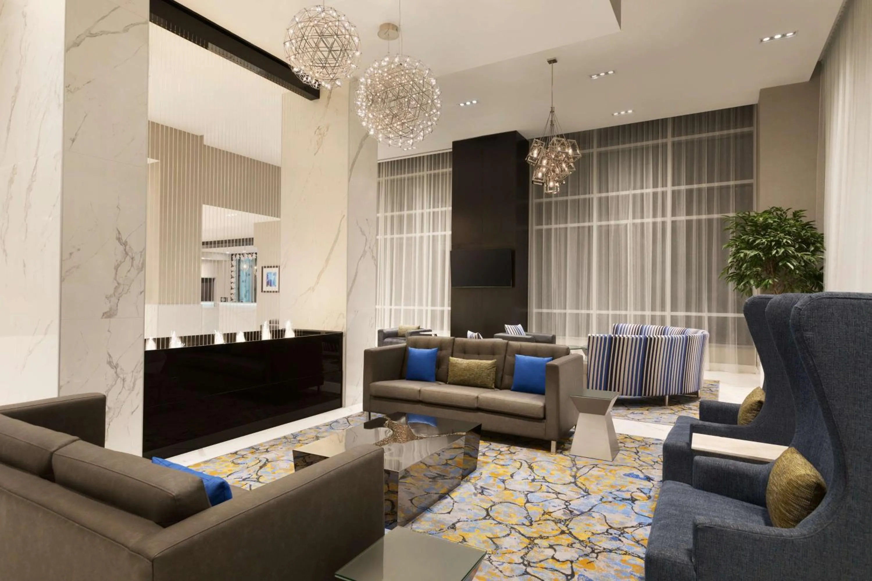 Lobby or reception in Embassy Suites By Hilton Toronto Airport