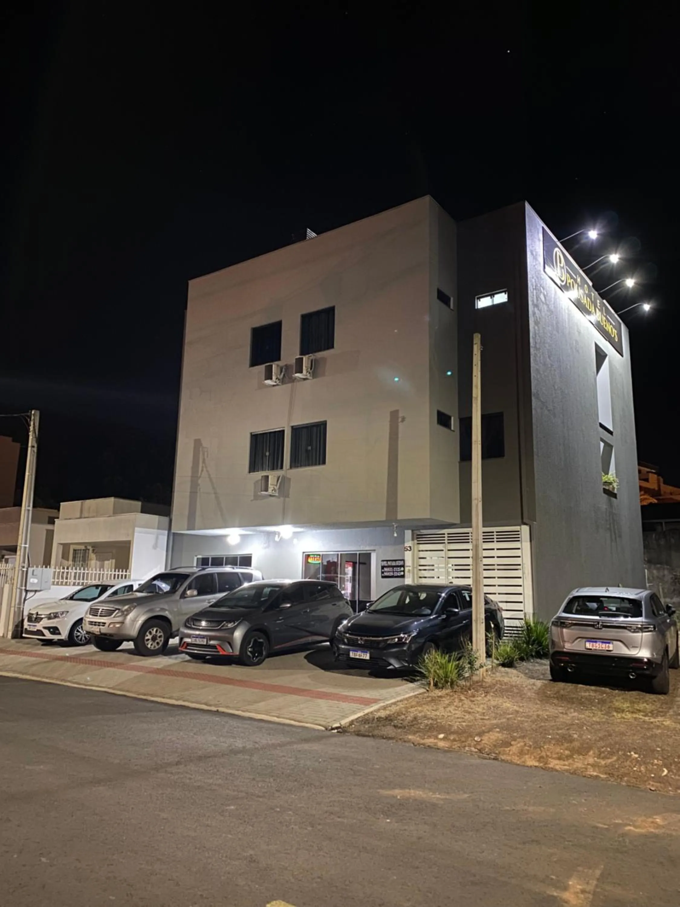 Property building in Bueno's Hotel Francisco Beltrão