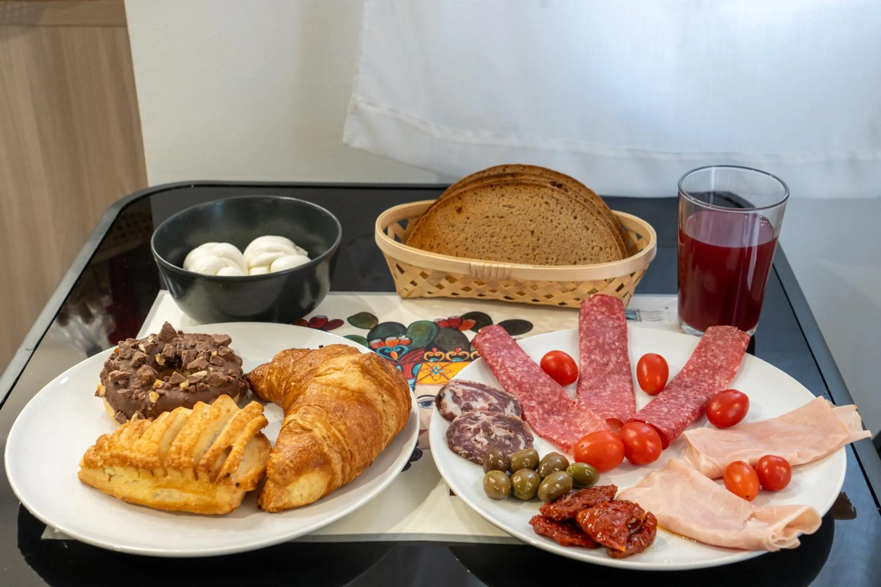 Breakfast in B&B I miti dell Etna Catania Centro vicino il Duomo