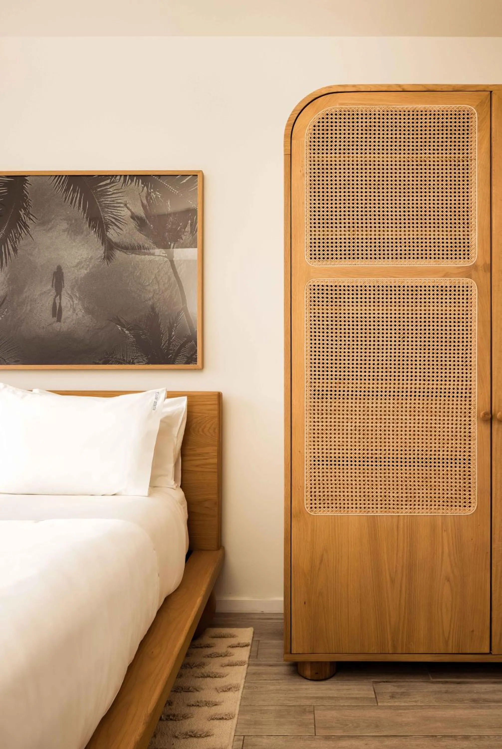 Bed in Sonder at Riverwalk