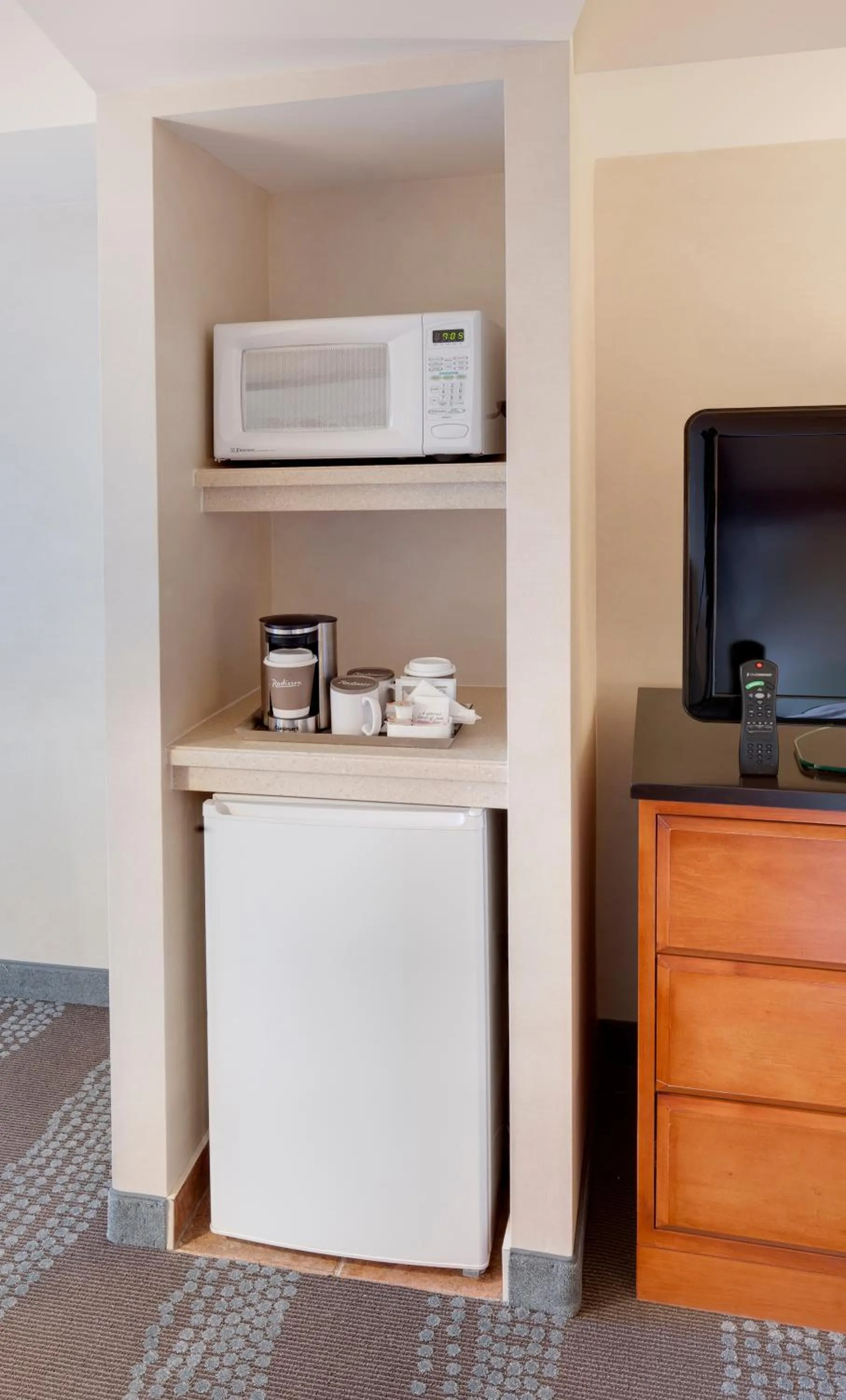 TV and multimedia in Niagara Fallsview Hotel