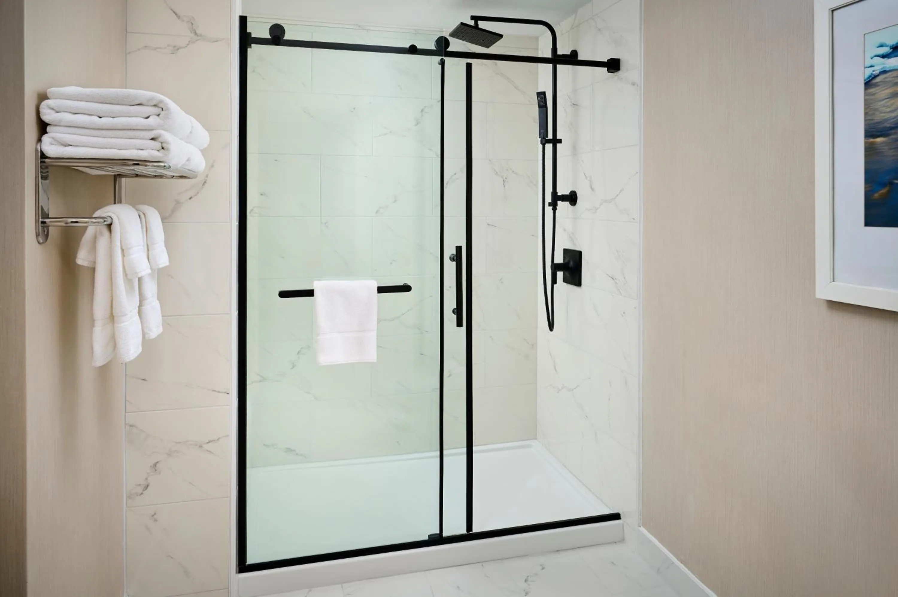 Shower in Niagara Fallsview Hotel