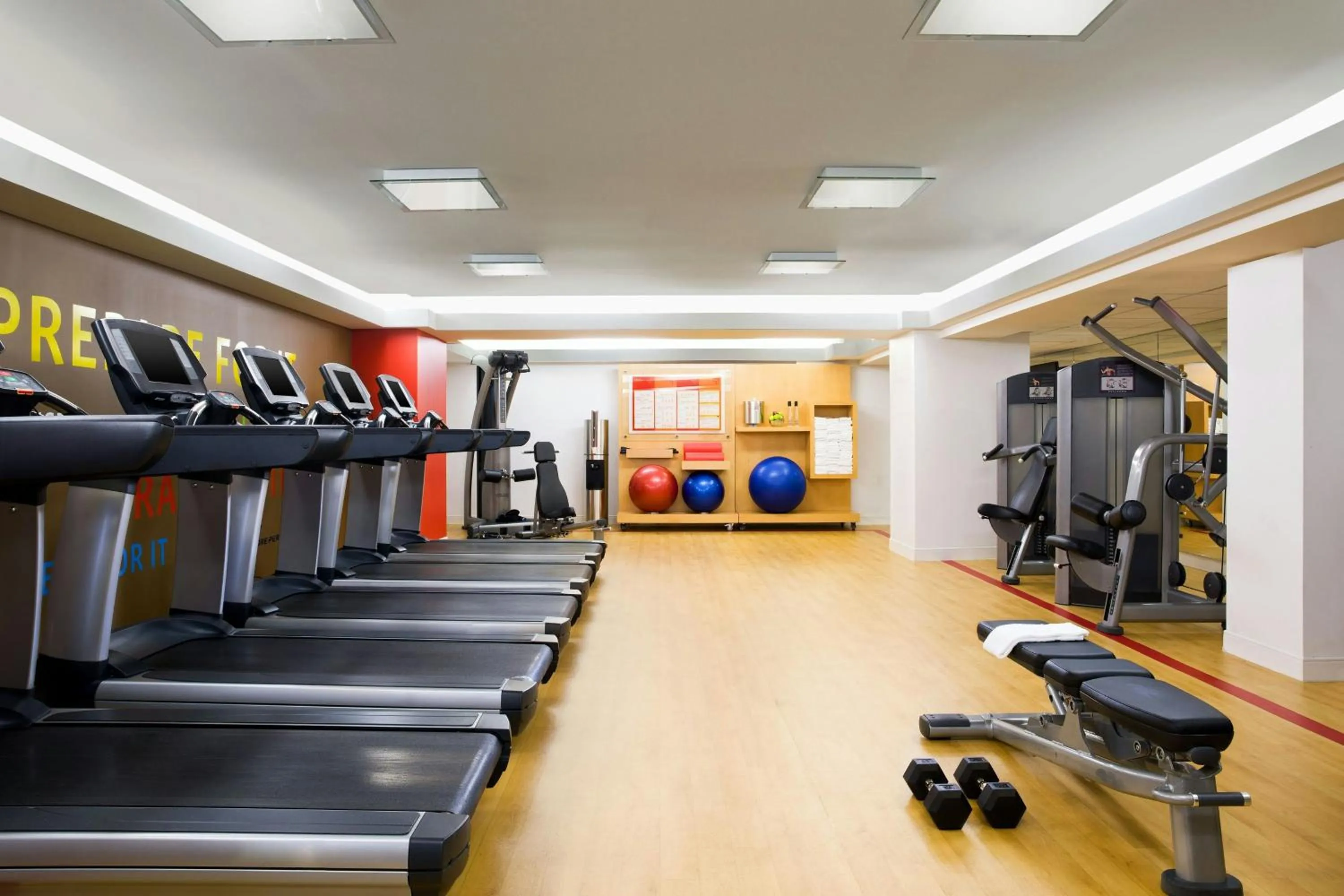 Fitness centre/facilities in Sheraton Fallsview Hotel