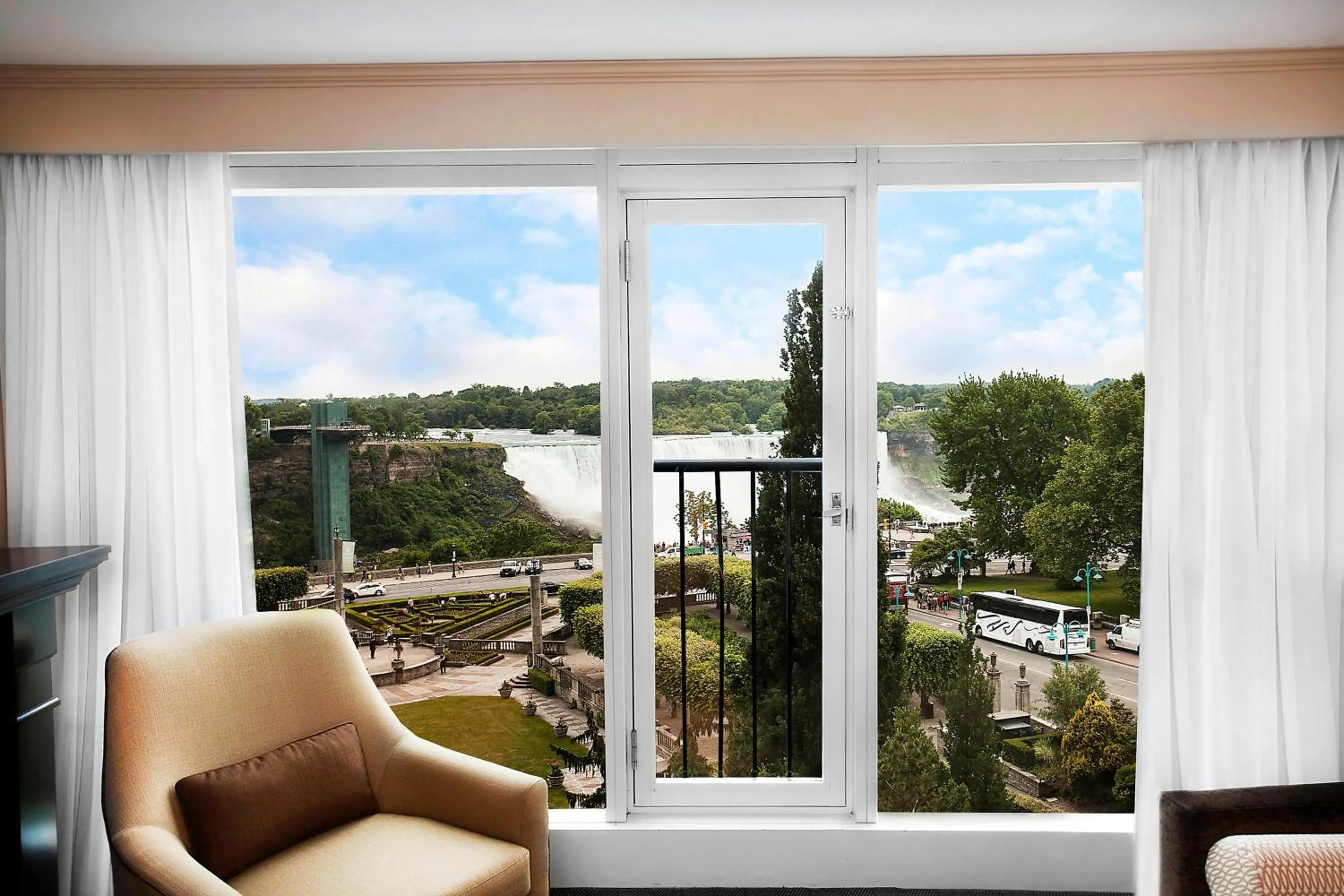 Bedroom in Sheraton Fallsview Hotel