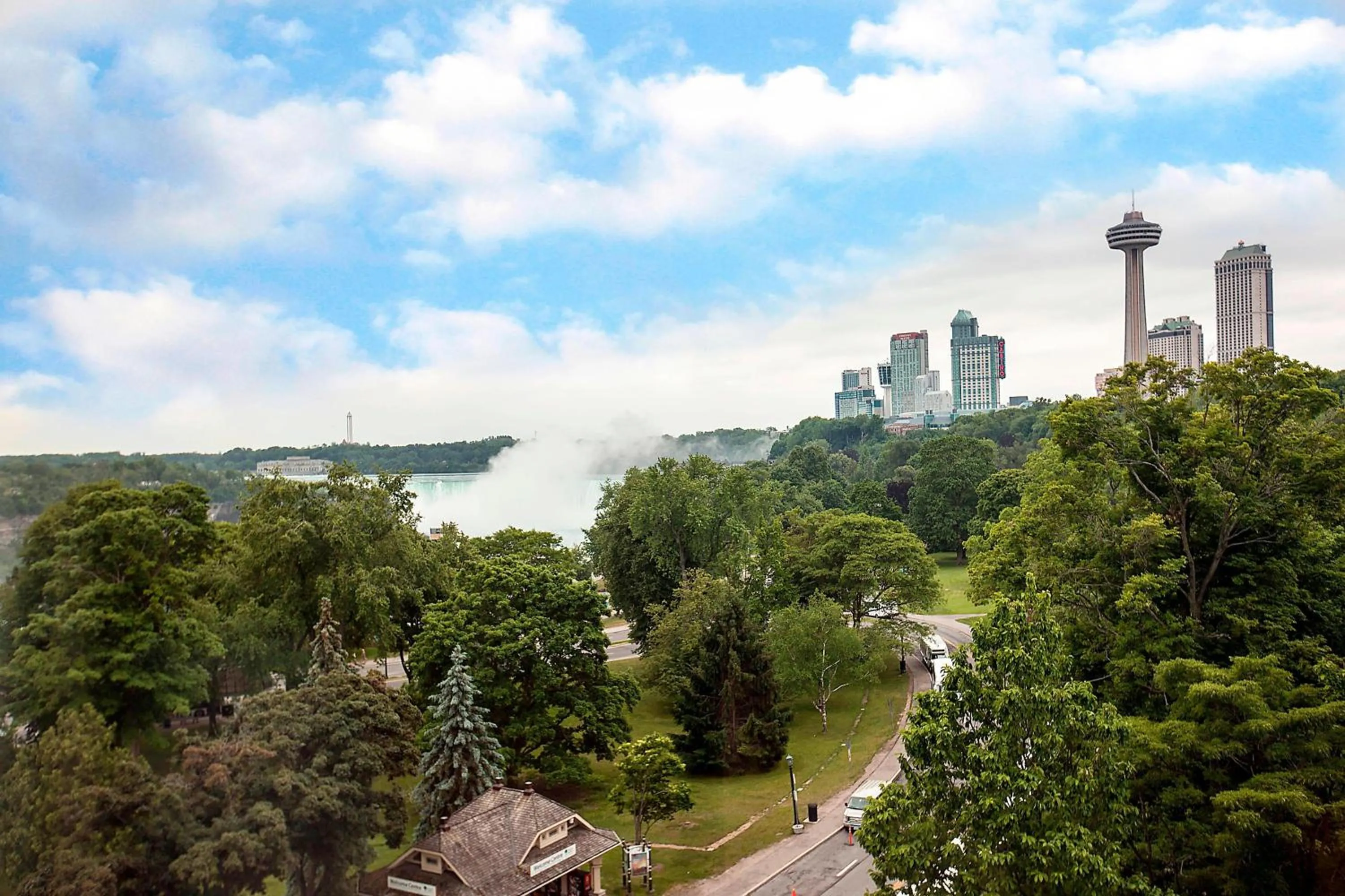 Photo of the whole room in Sheraton Fallsview Hotel