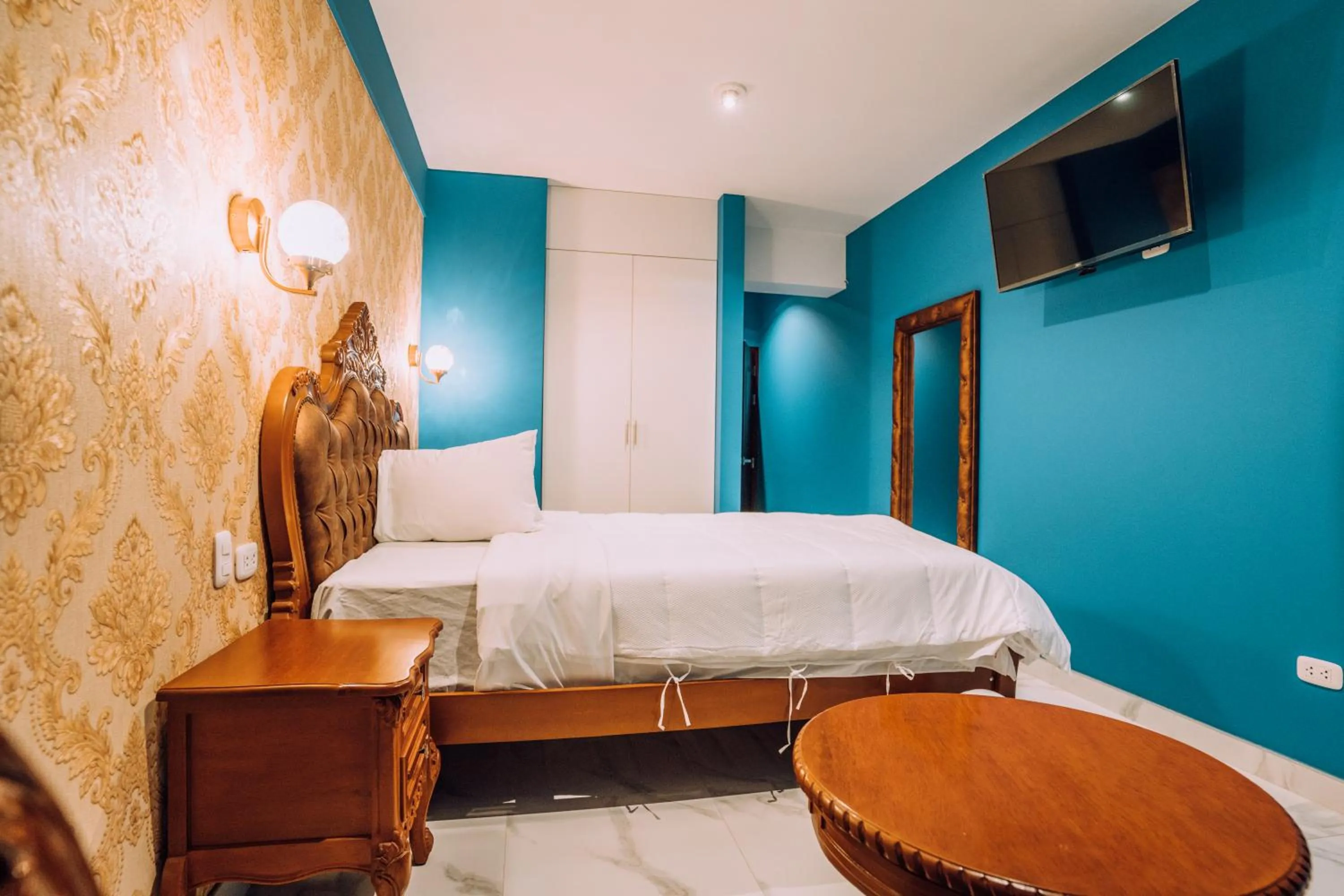 Bed in Lima Central Design Hotel Spa & Club