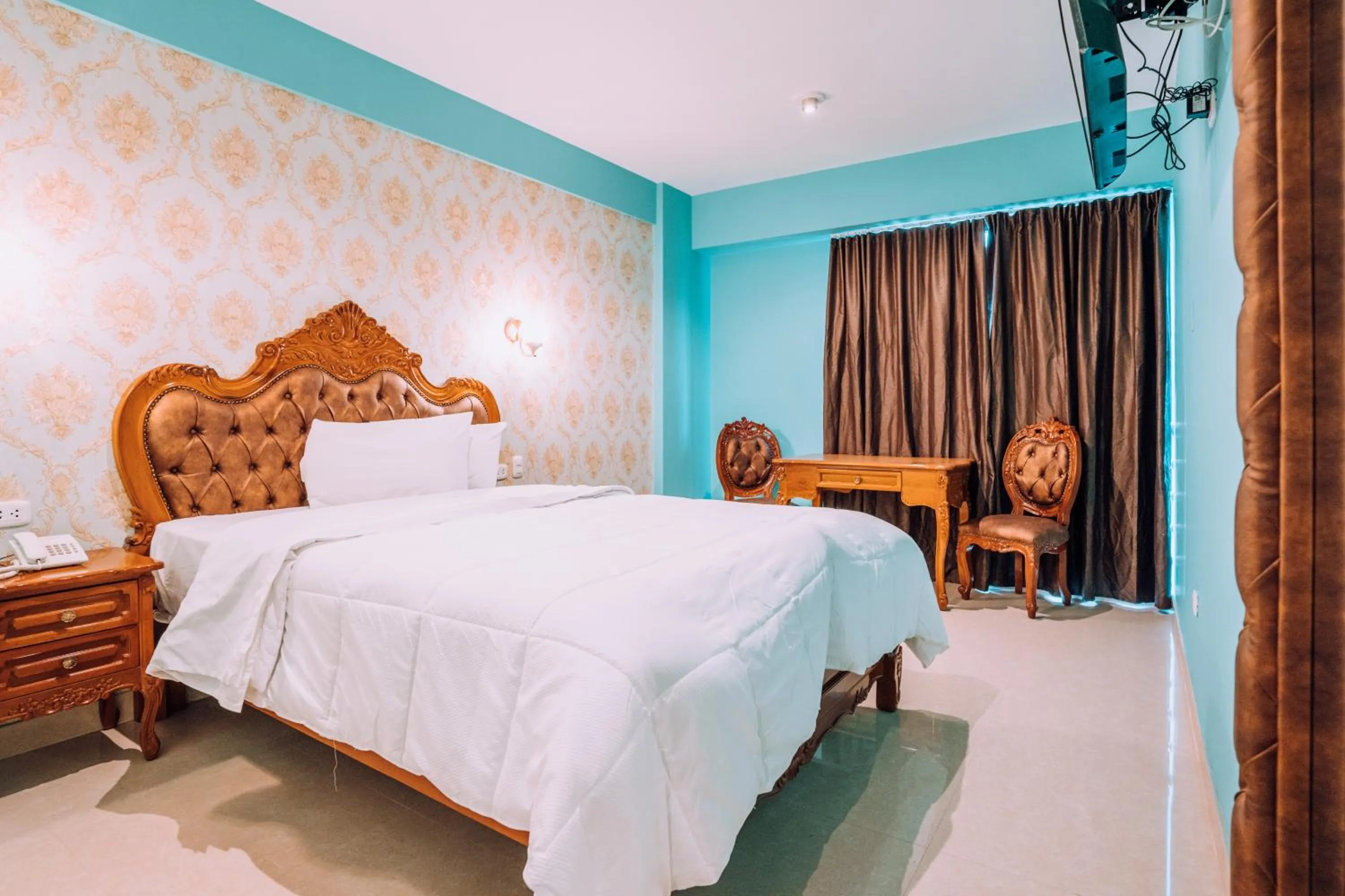 Bed in Lima Central Design Hotel Spa & Club