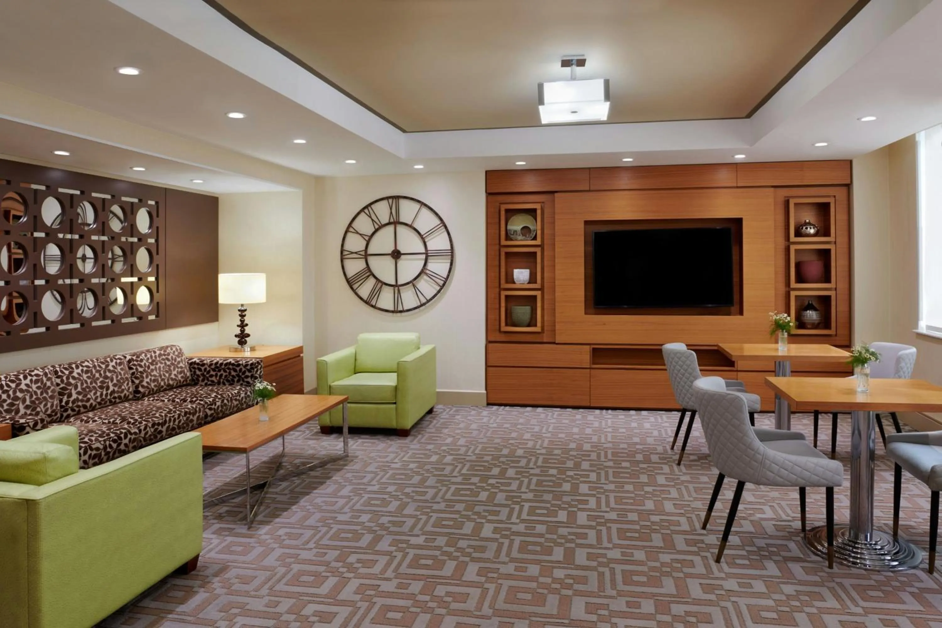 Lounge or bar in Sheraton Parkway Toronto North Hotel & Suites