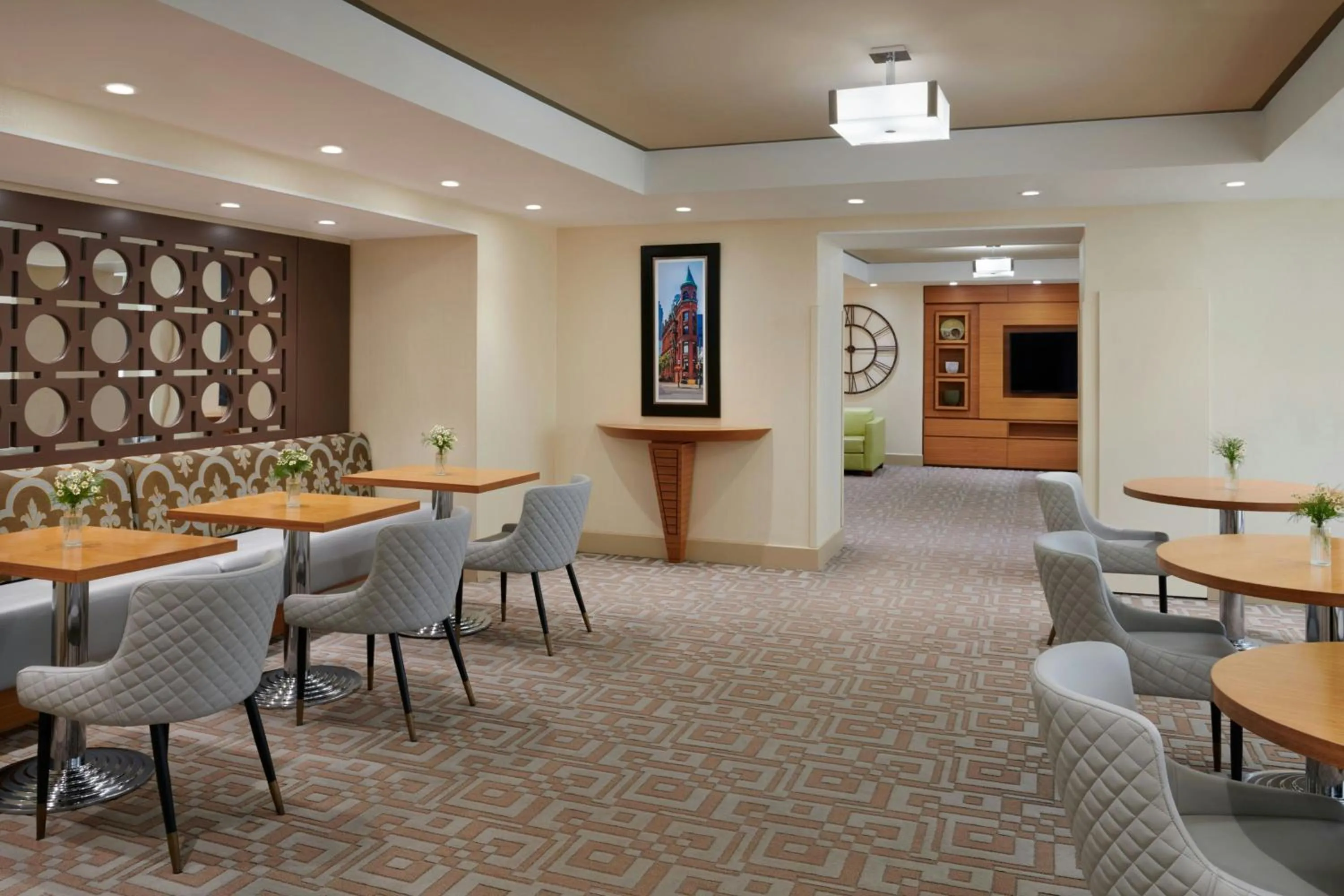 Lounge or bar in Sheraton Parkway Toronto North Hotel & Suites