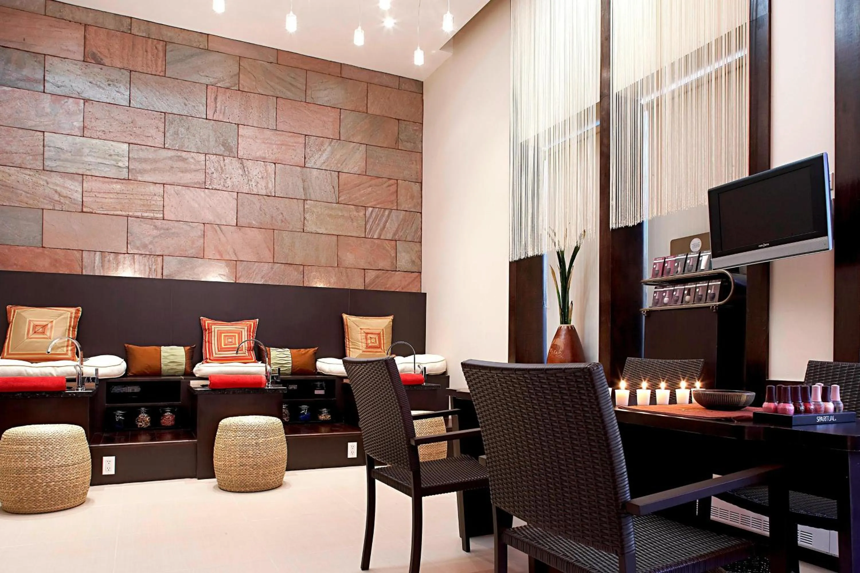 Spa and wellness centre/facilities in Sheraton Parkway Toronto North Hotel & Suites