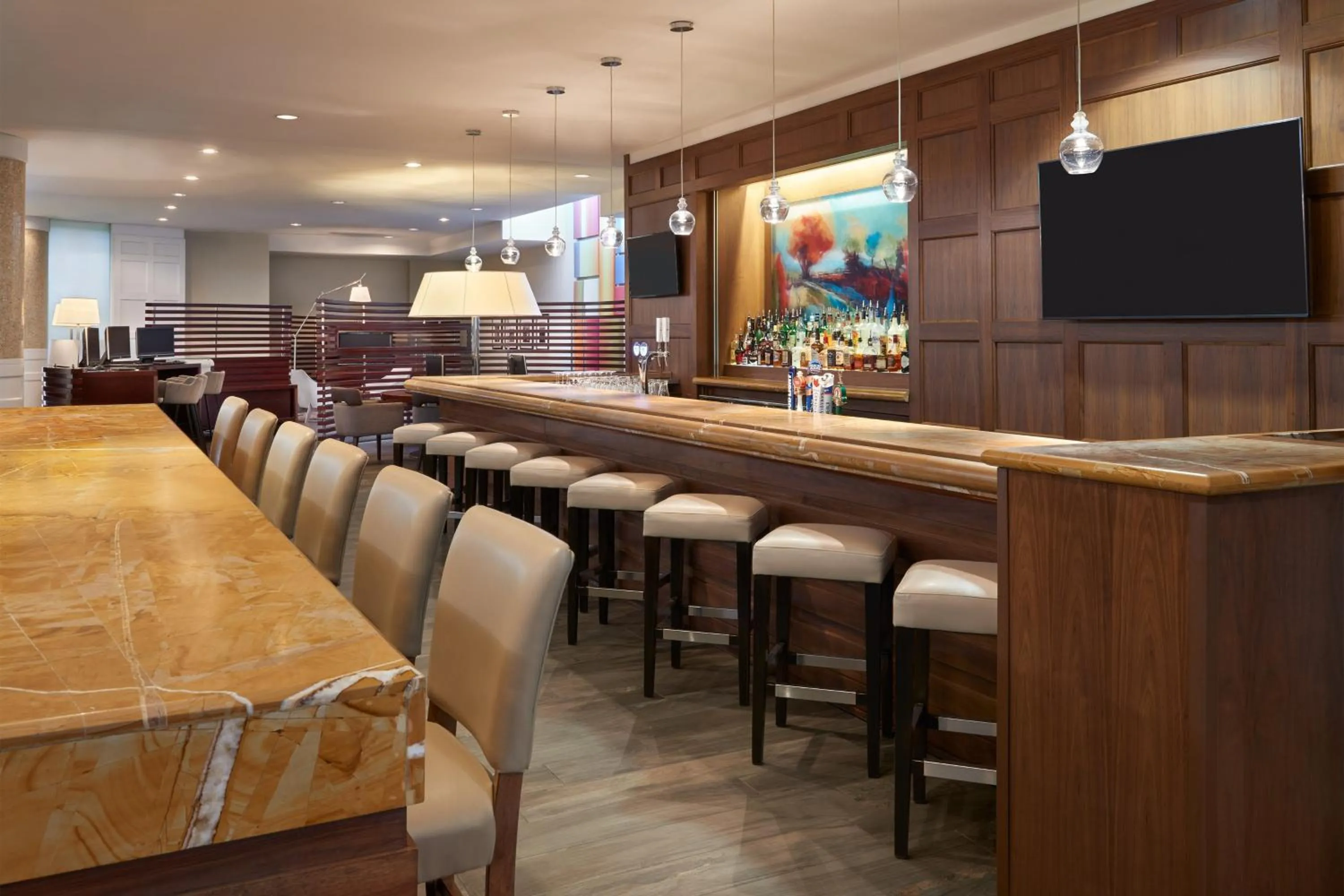 Lounge or bar in Sheraton Parkway Toronto North Hotel & Suites