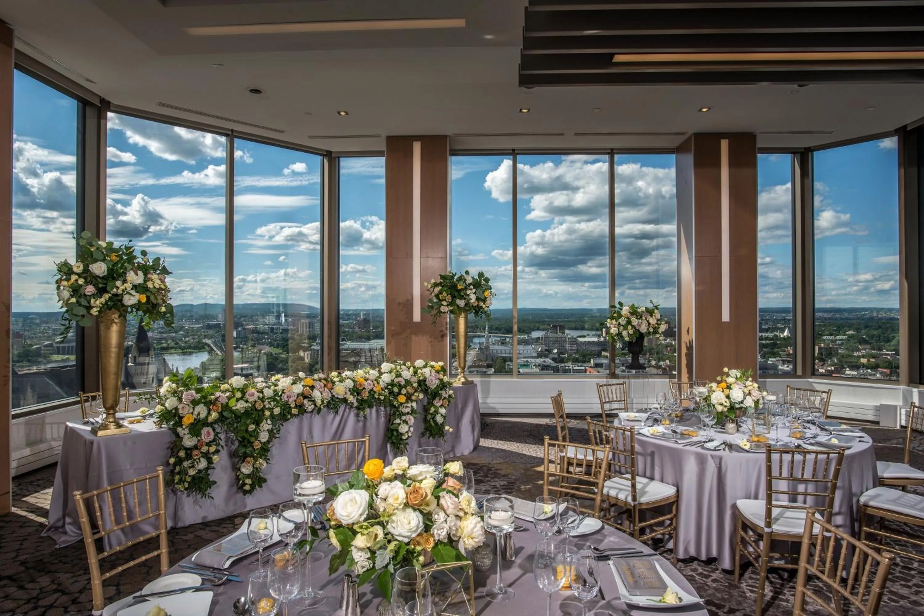 Lobby or reception in The Westin Ottawa