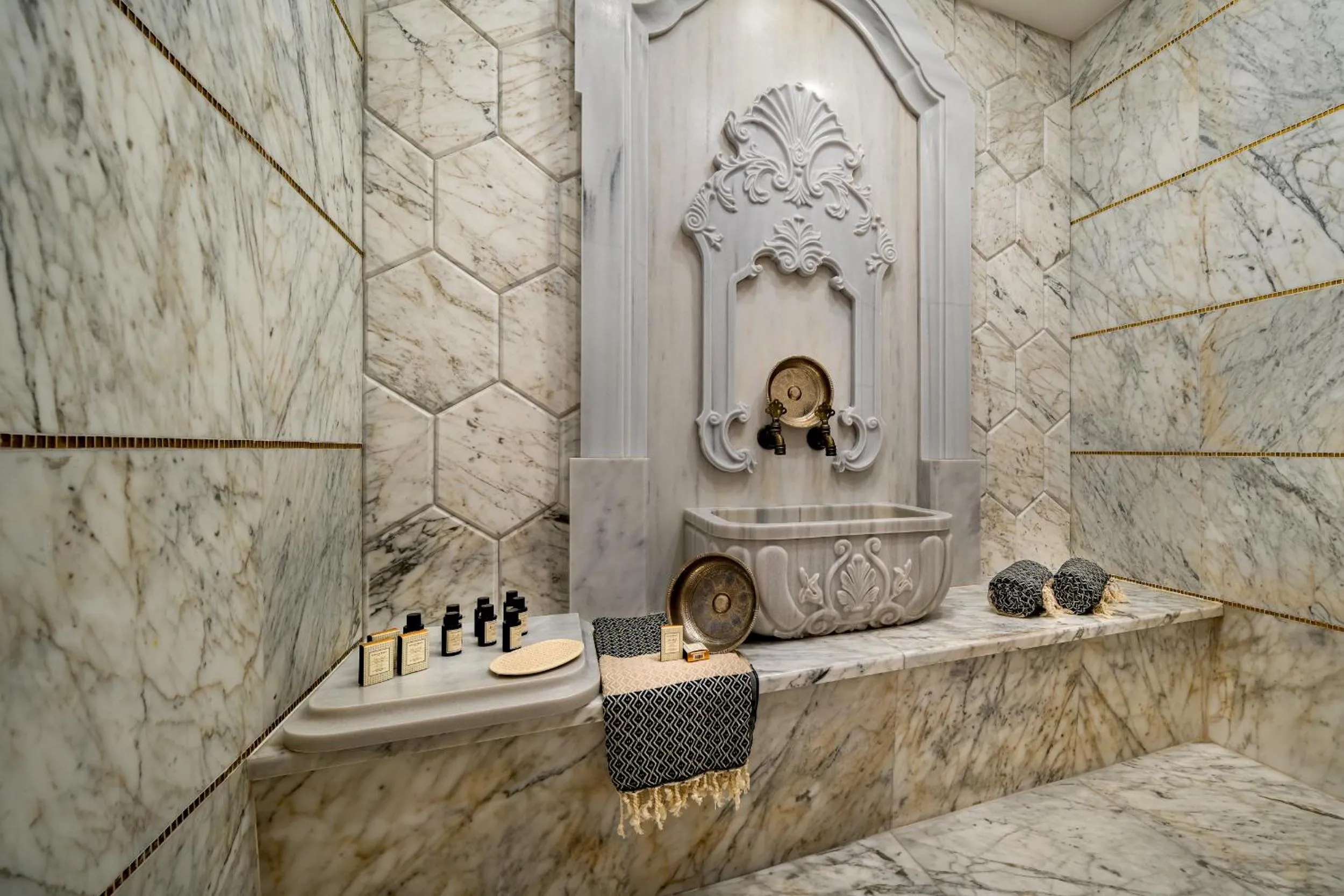 Bathroom in Les Ambassadeurs Hotel Casino&Marina