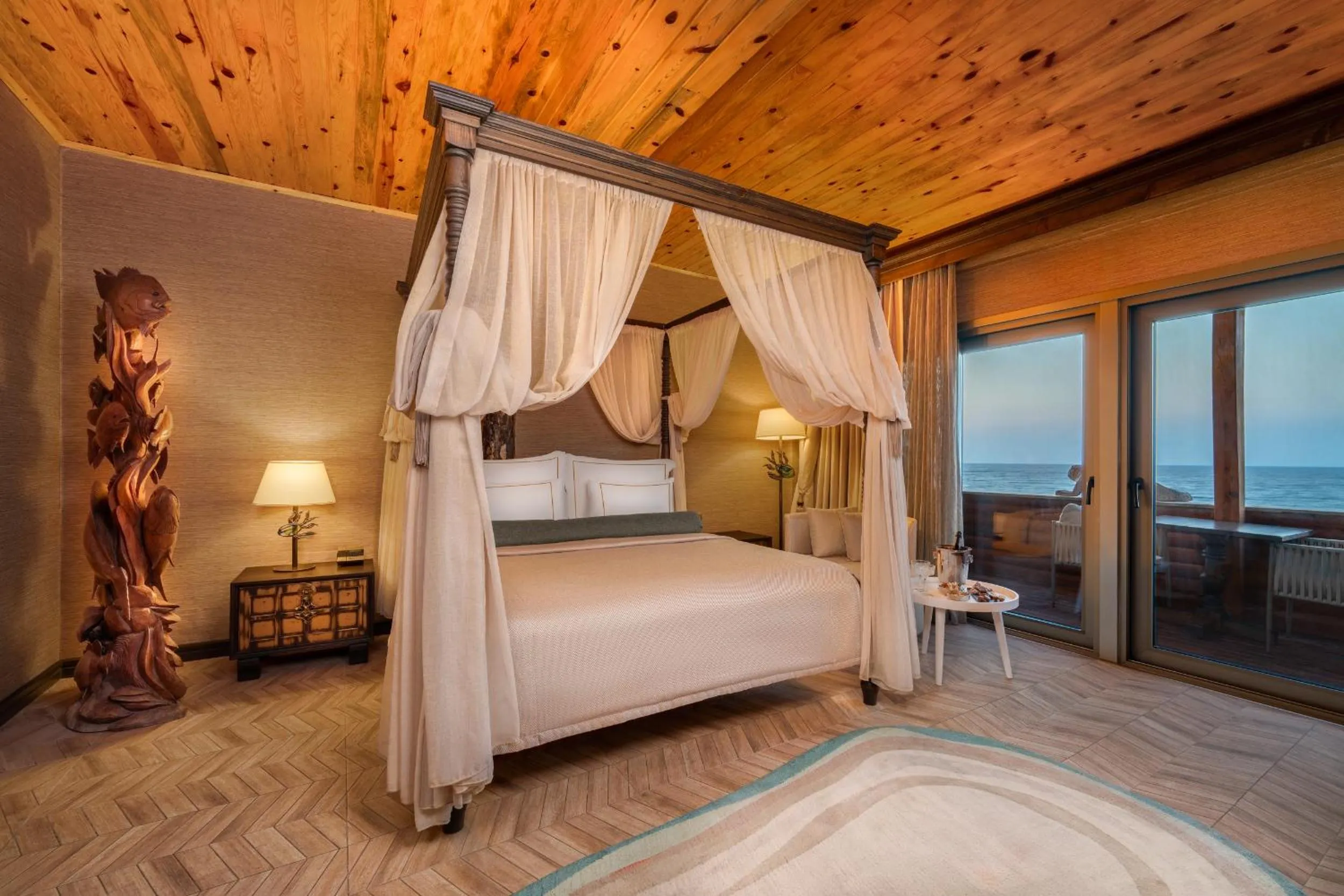 Bedroom, Bed in Les Ambassadeurs Hotel Casino&Marina