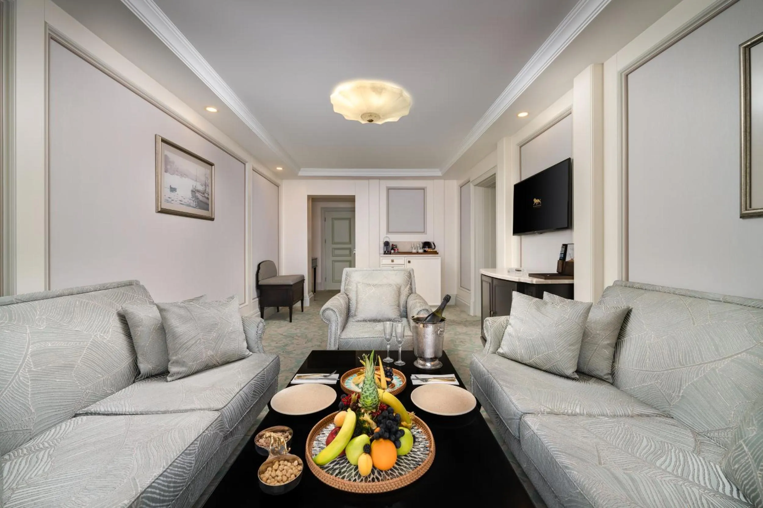 Seating area in Les Ambassadeurs Hotel Casino&Marina