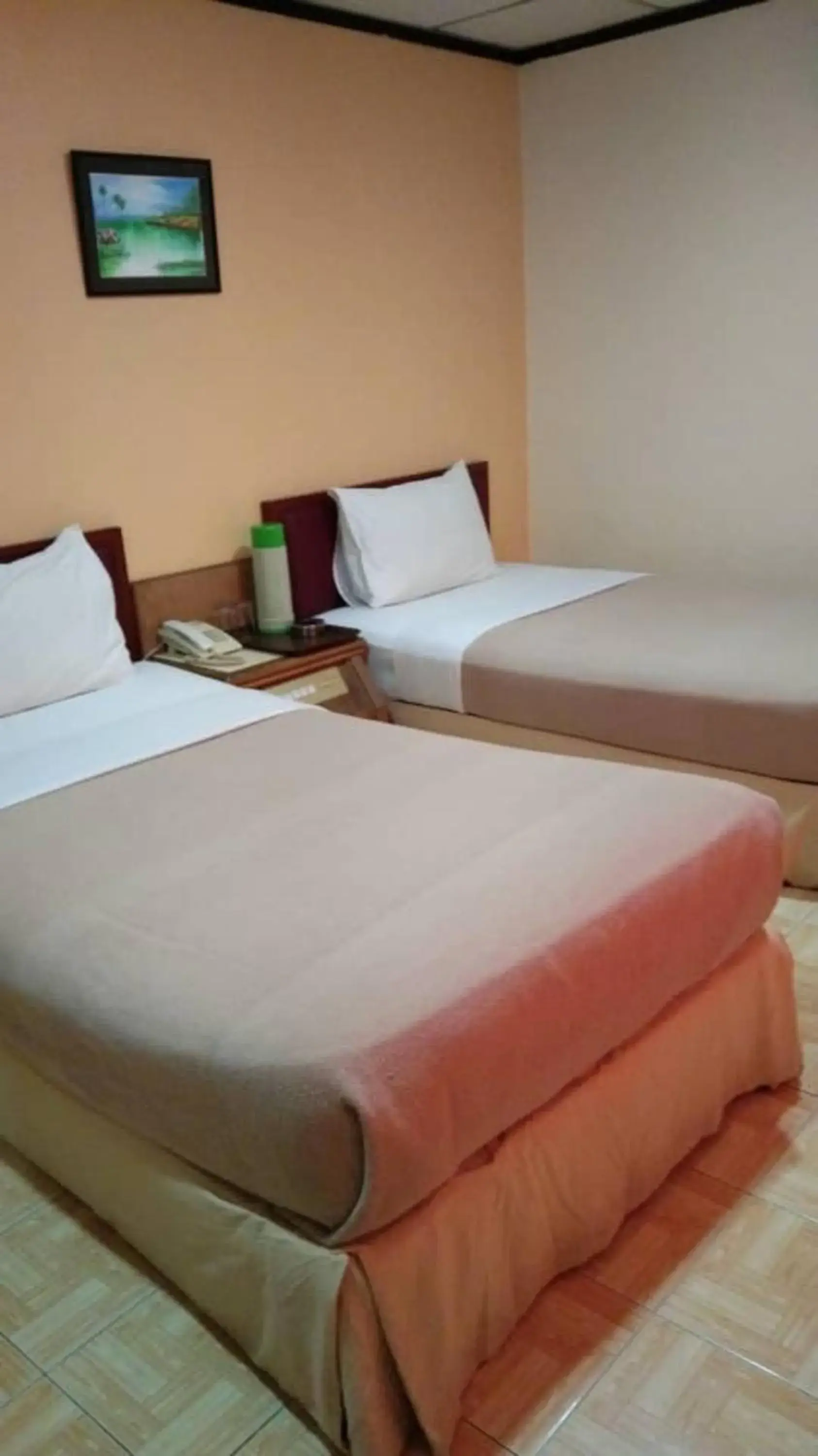 Superior Twin Room in TS Hotel - Taman Rinting Superior Twin Room in TS Hotel - Taman Rinting