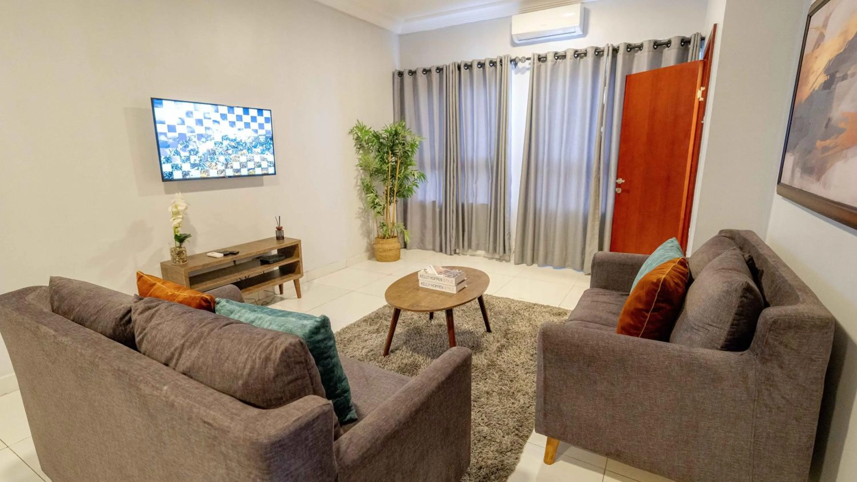 TV and multimedia in Lekki FootPrint, Lekki Phase1