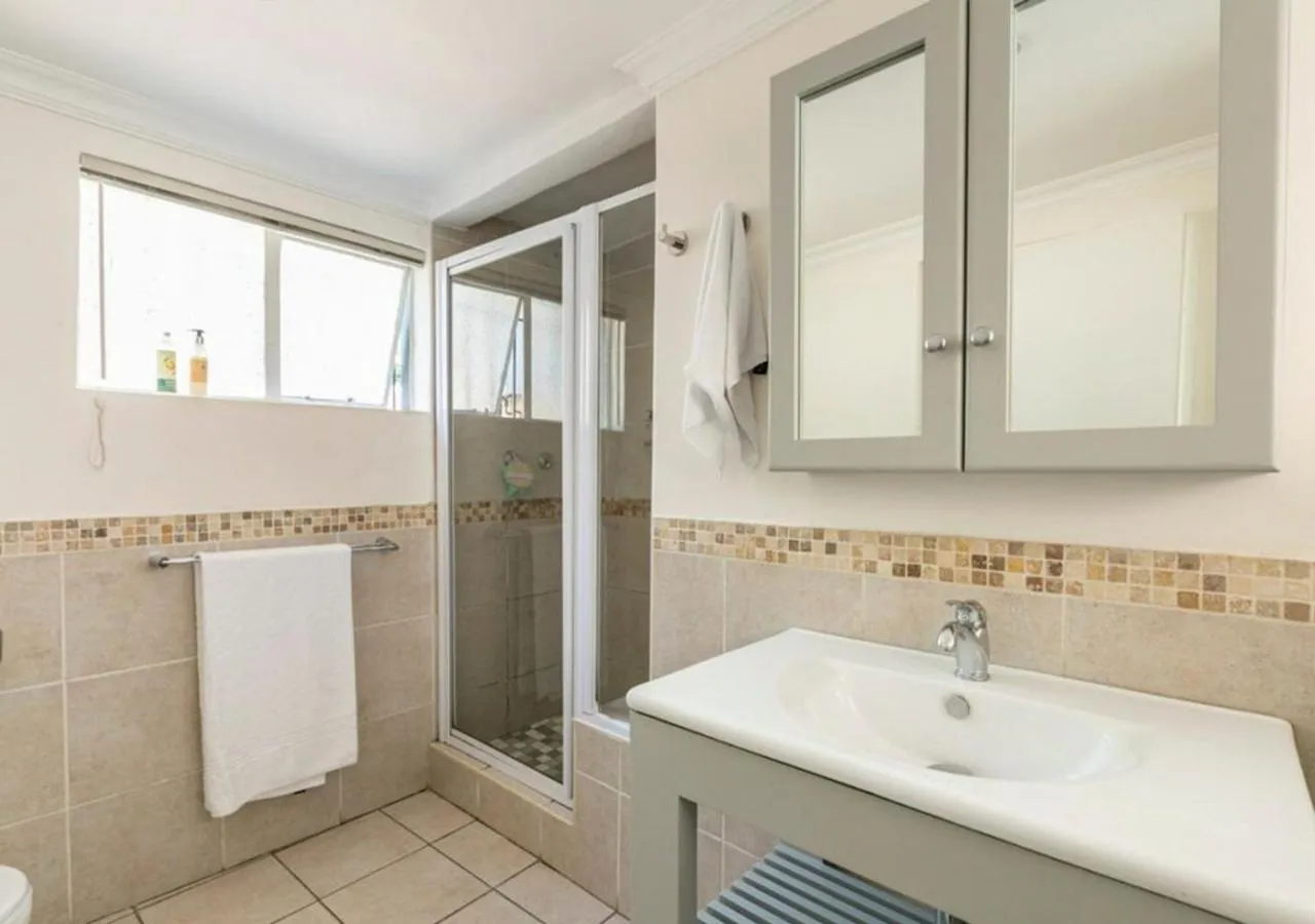 Shower in Emmarentia Guest House