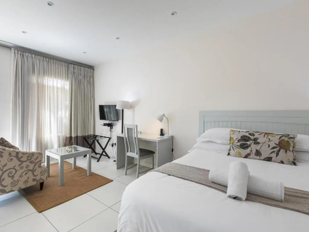 Bed in Emmarentia Guest House