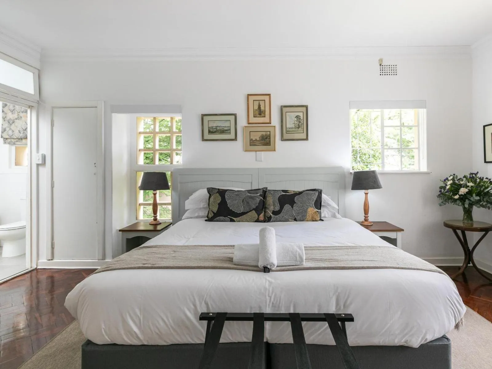 Shower, Bed in Emmarentia Guest House