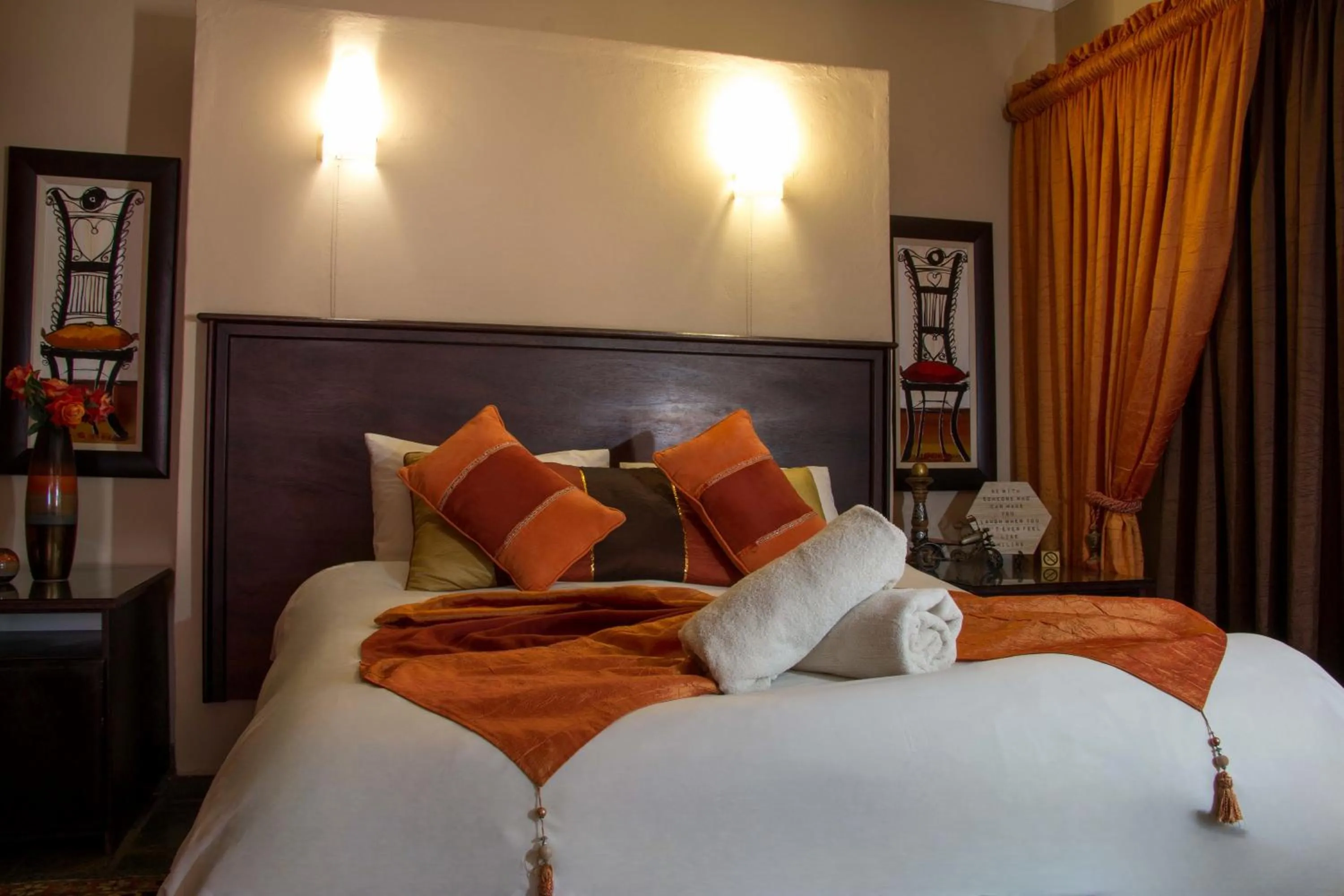 Seating area, Bed in Zoete Rust Boutique Hotel