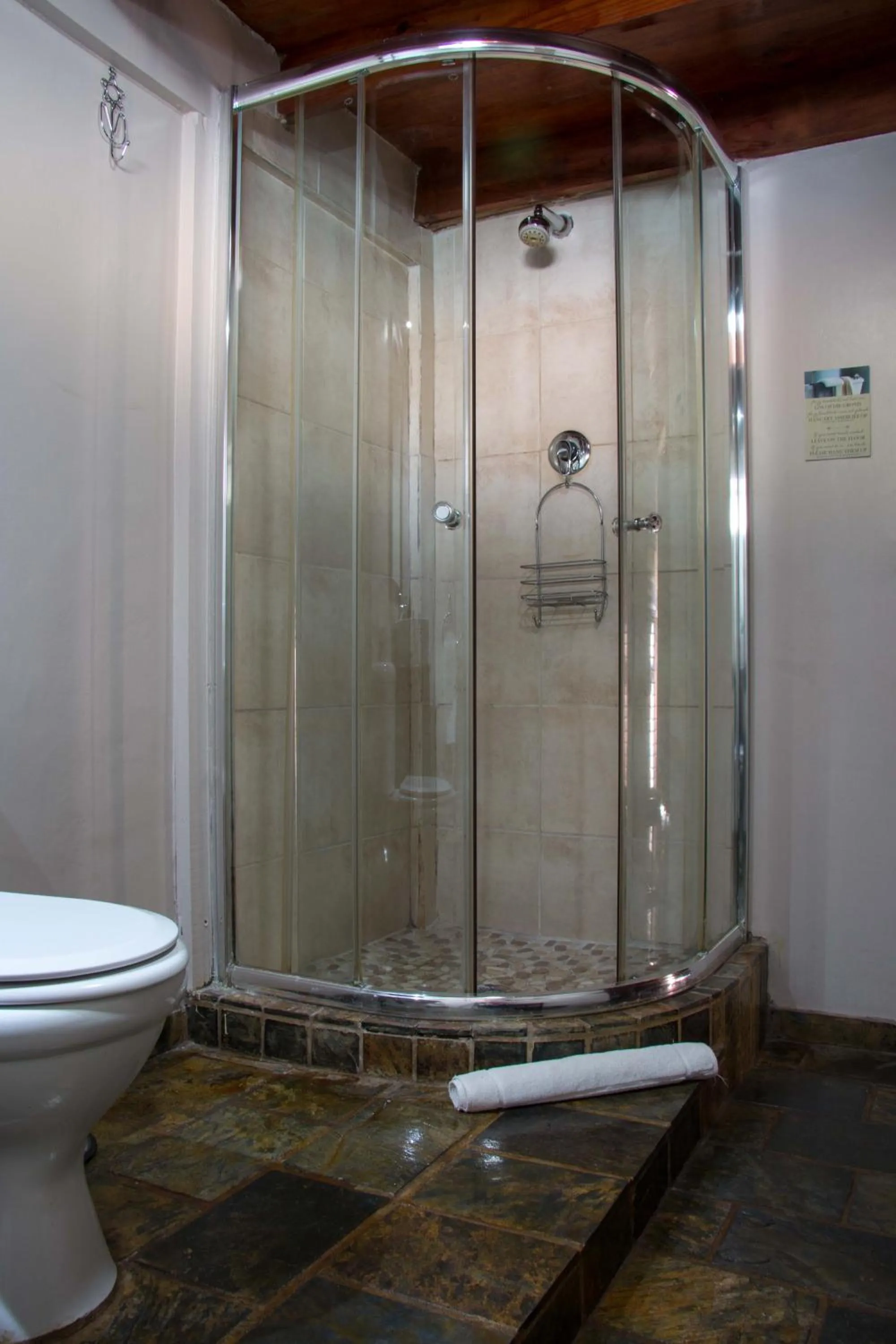 Shower in Zoete Rust Boutique Hotel