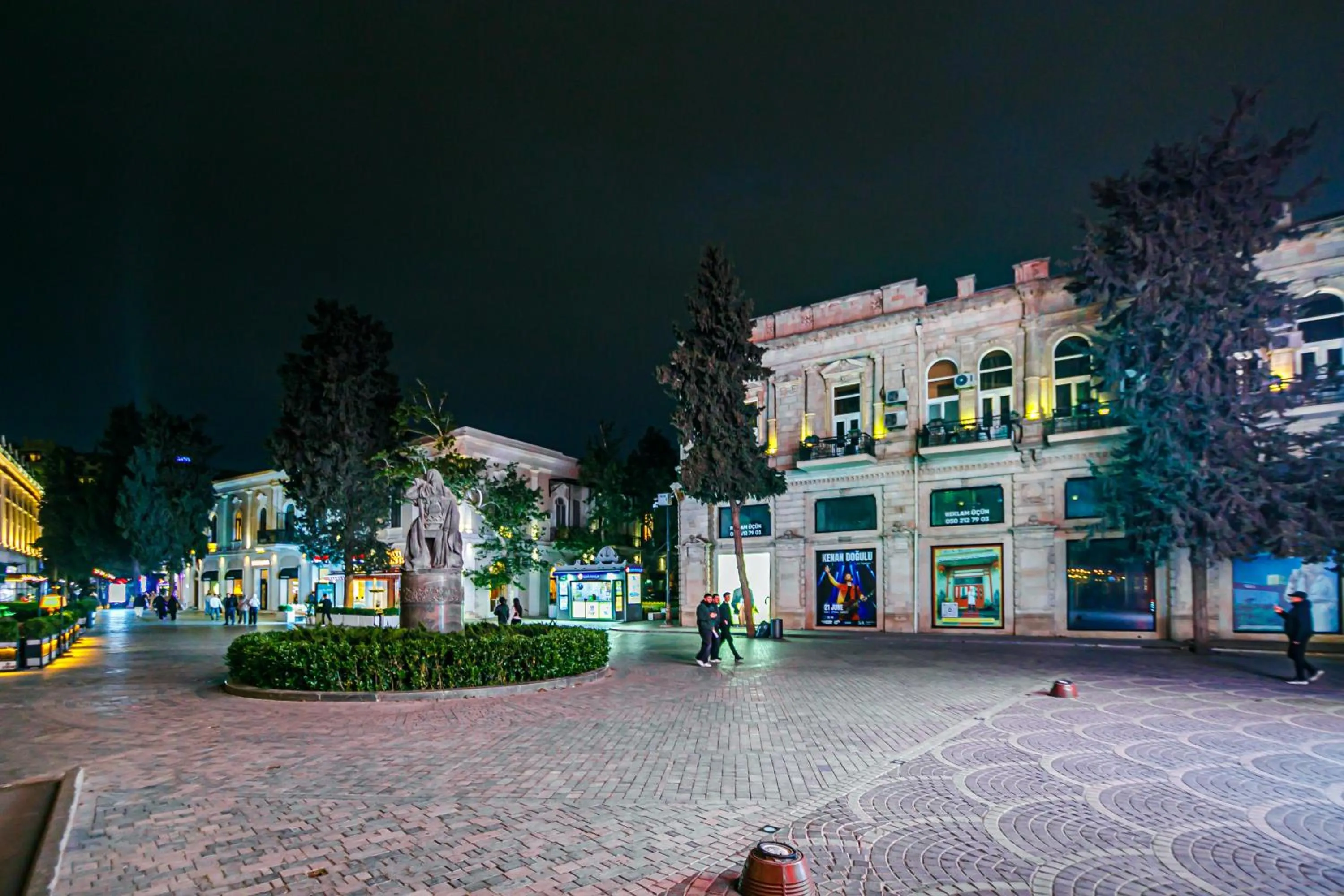 Property building in GREEN PARK iNN