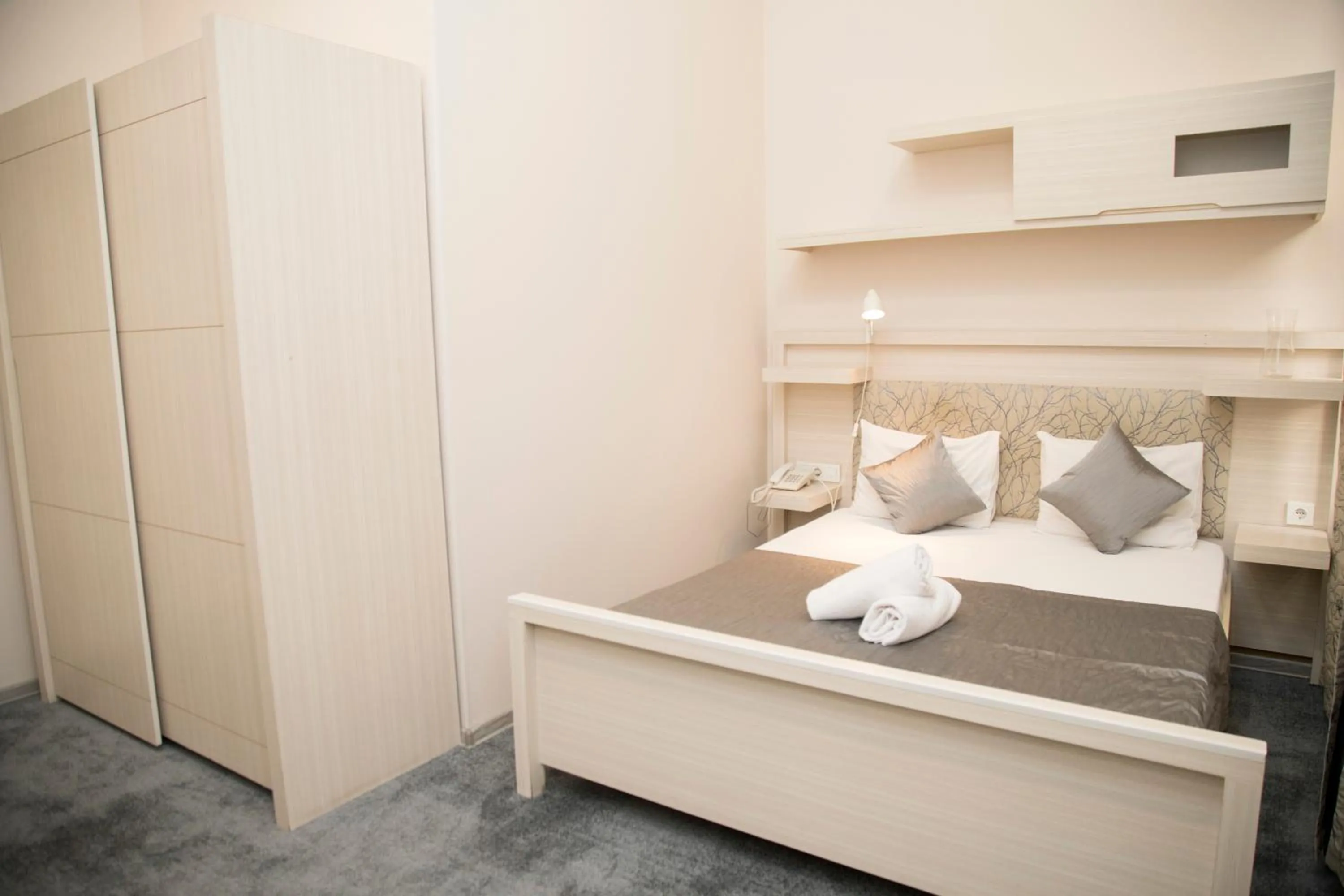 Bed in Bristol Hotel